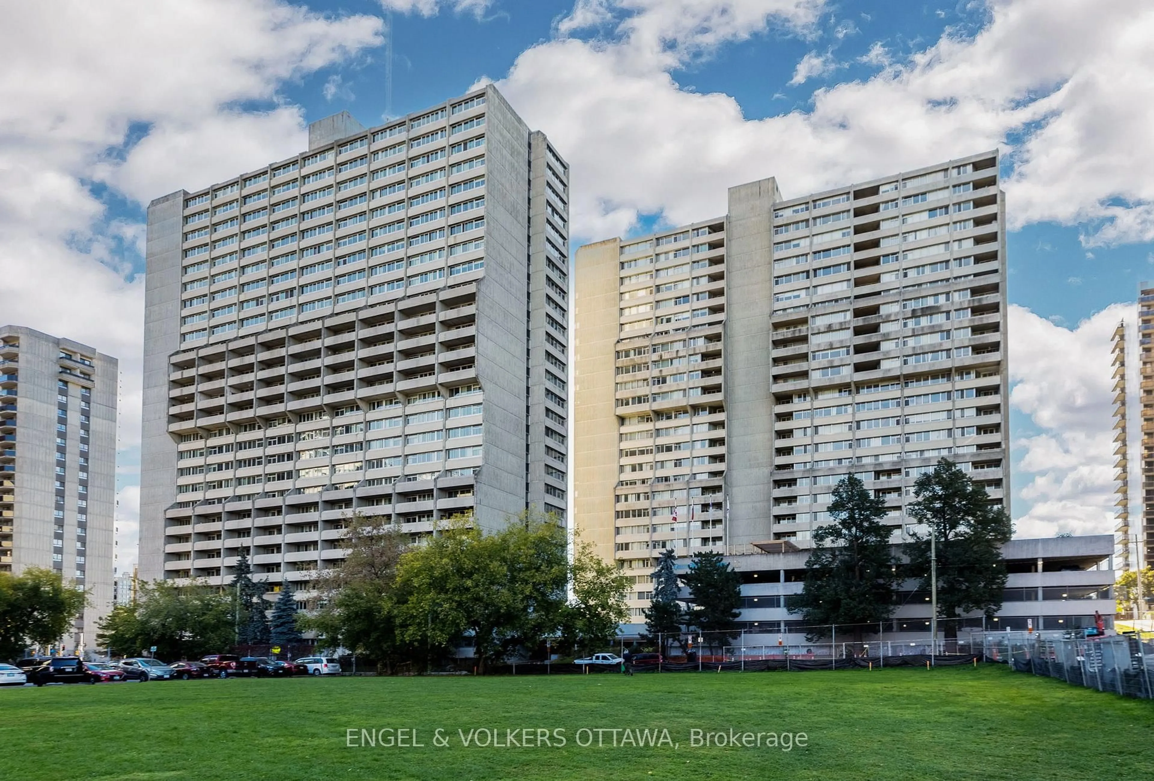 Unknown for 530 Laurier Ave #2201, Ottawa Ontario K1R 7T1