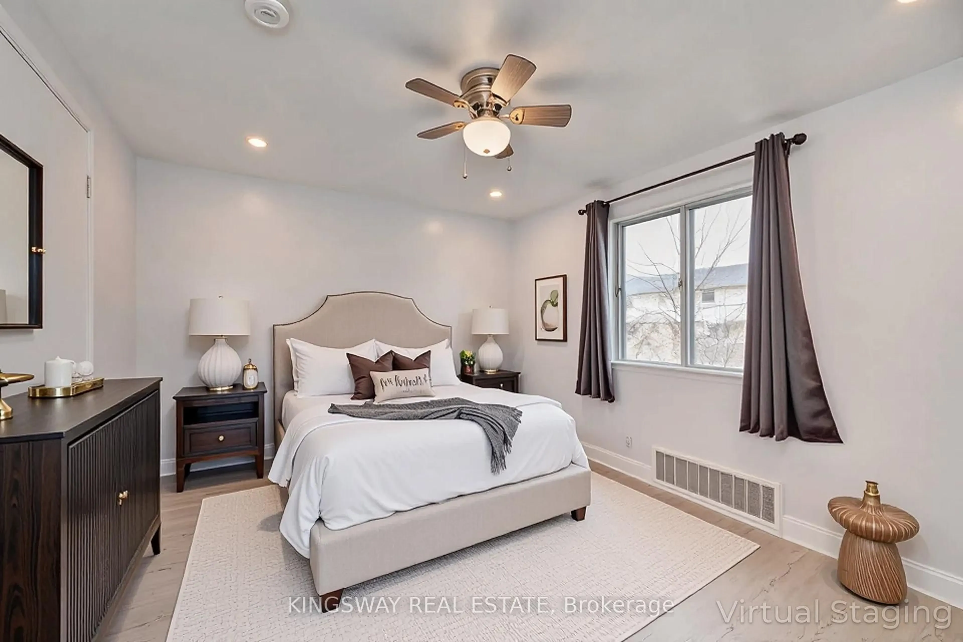 Bedroom with bed, unknown for 67 Valley view Rd #37, Kitchener Ontario N2E 3J1