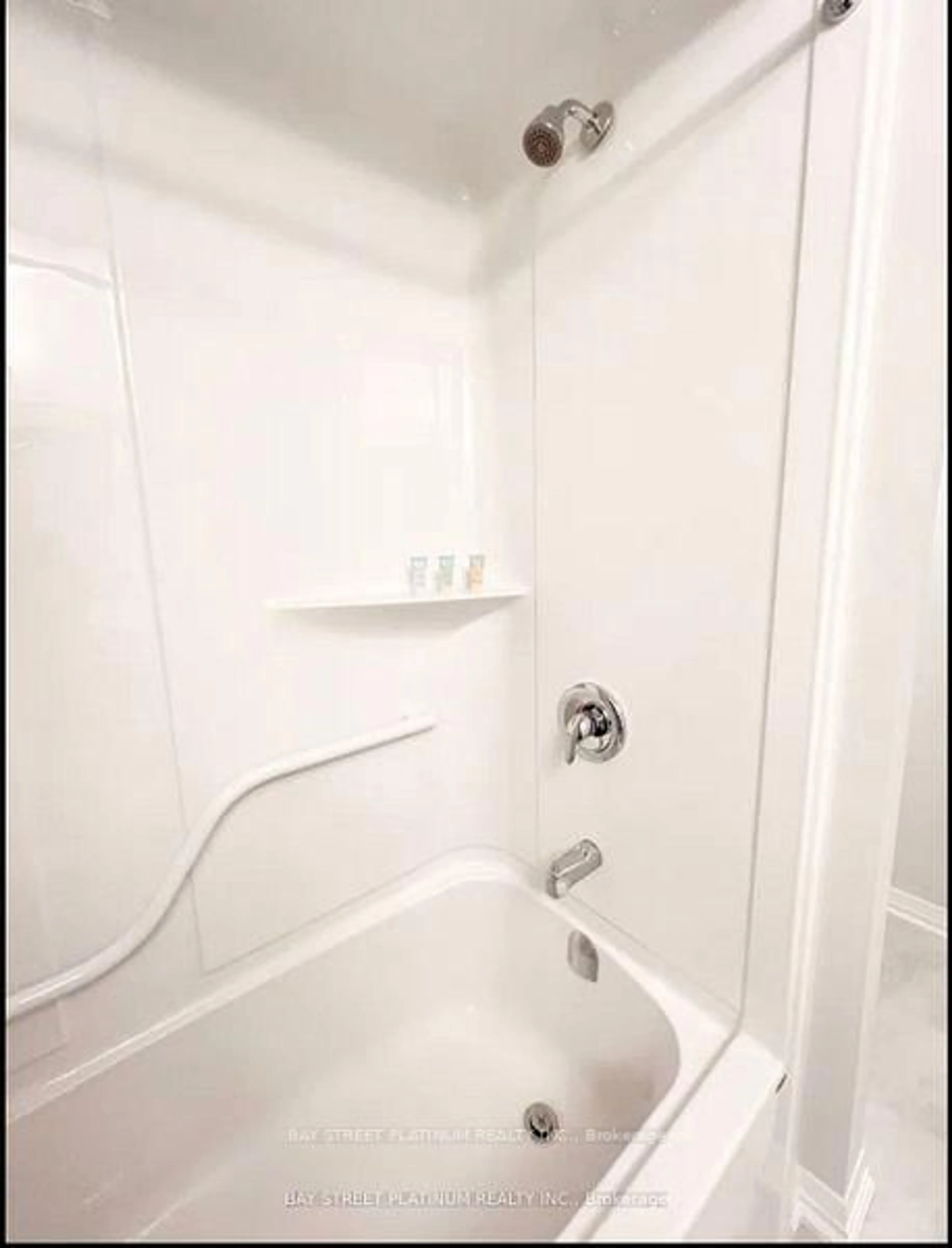 Standard bathroom, floor is not visible for 172 Klager Ave, Pelham Ontario L0S 1E1