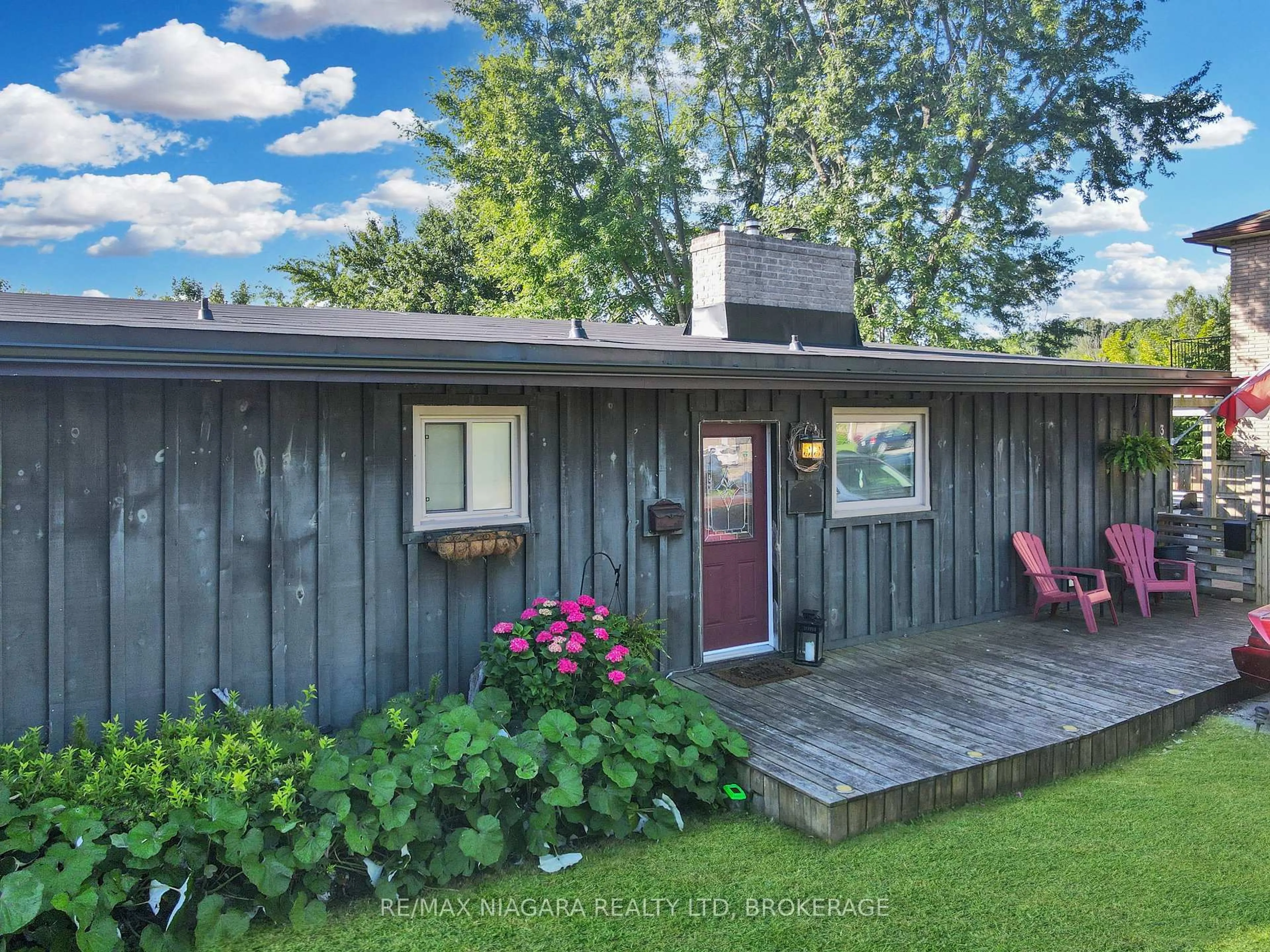 Shed for 320 Albany St, Fort Erie Ontario L2A 1L9