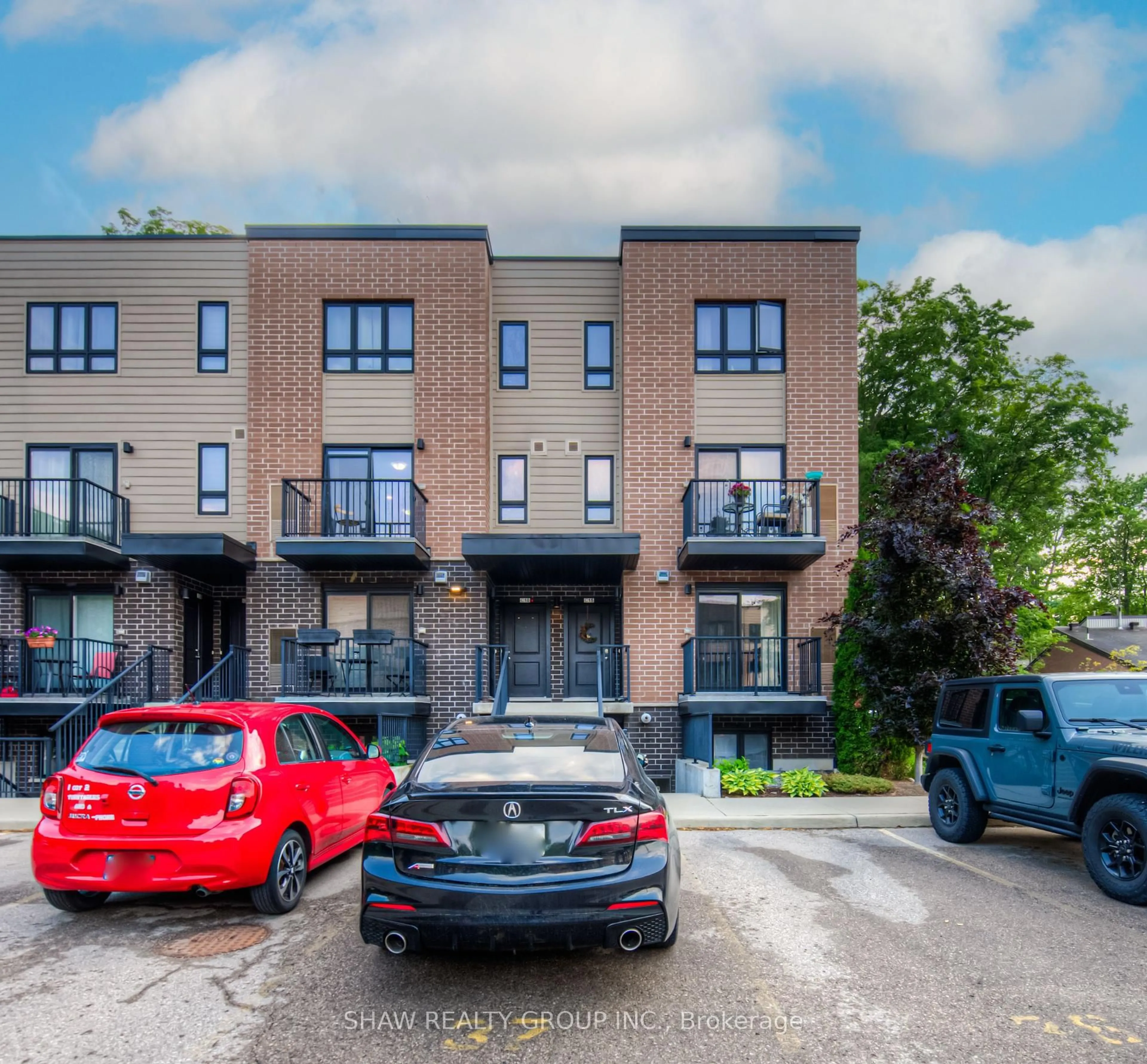 Unknown for 190 Century Hill Dr #C14, Kitchener Ontario N2E 0G9
