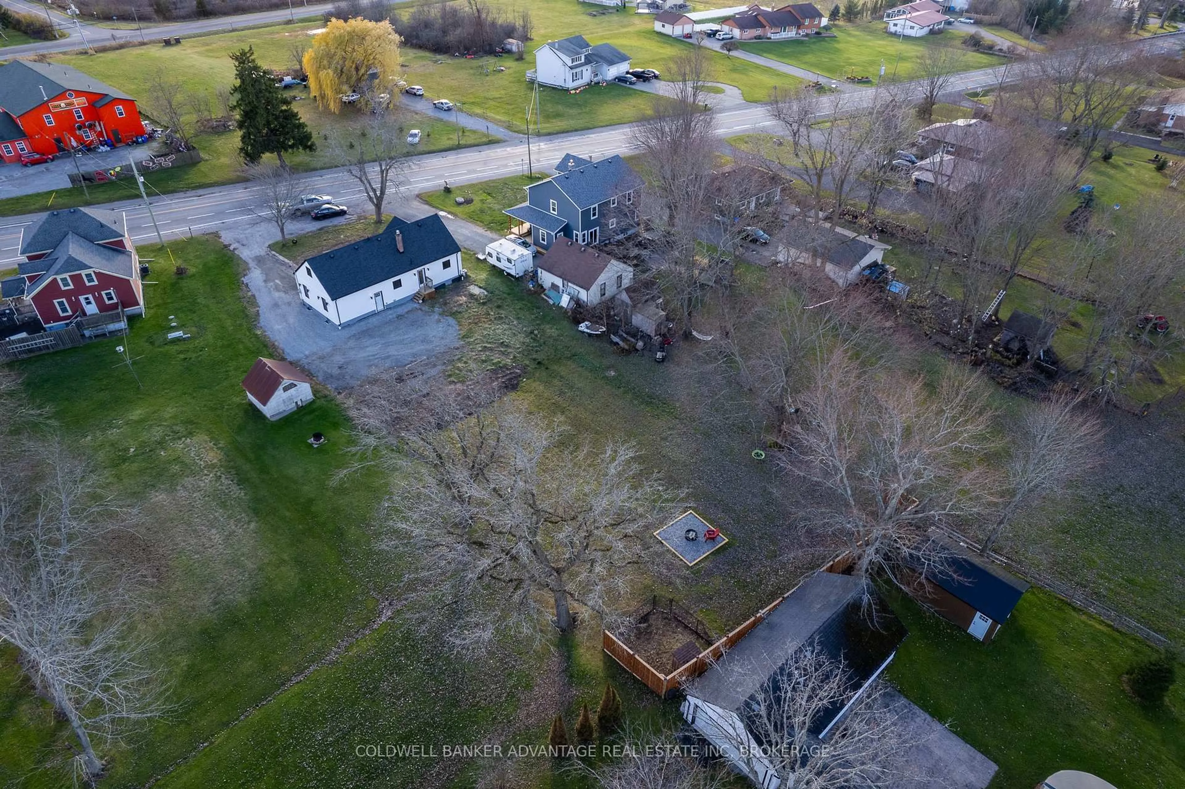A pic from outside/outdoor area/front of a property/back of a property/a pic from drone, street for 2468 Hwy 3 Highway, Port Colborne Ontario L3K 5V3