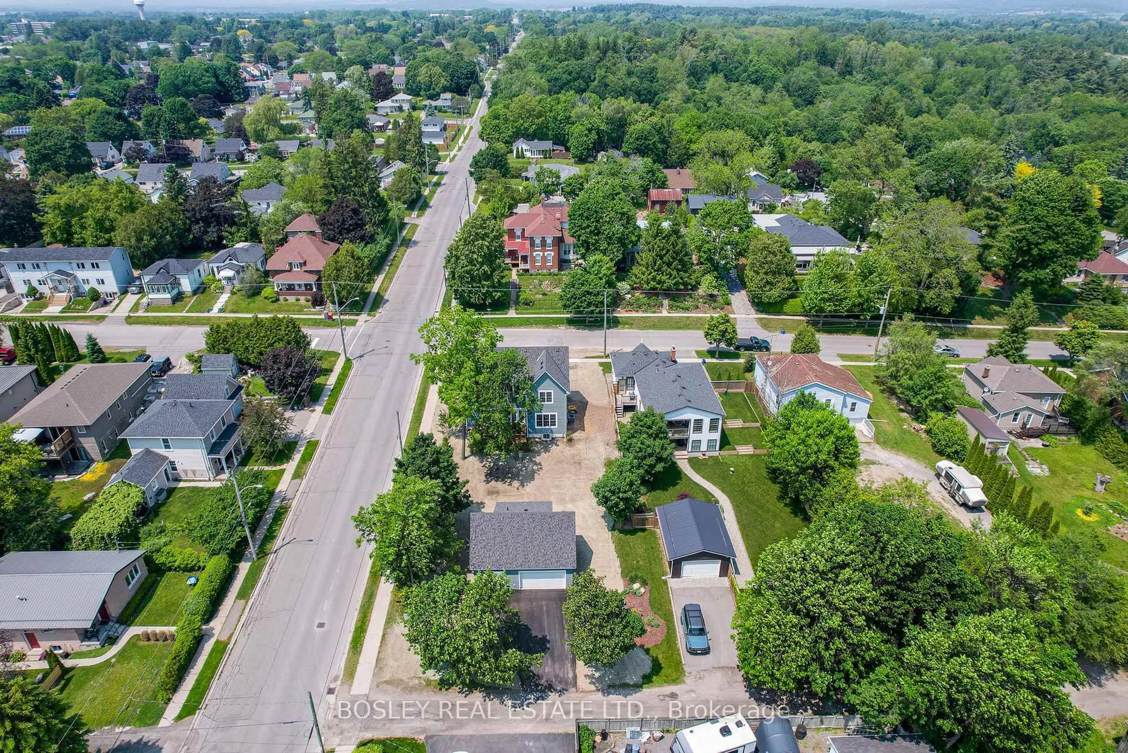 A pic from outside/outdoor area/front of a property/back of a property/a pic from drone, street for 161 Bruton St, Port Hope Ontario L1A 1V6