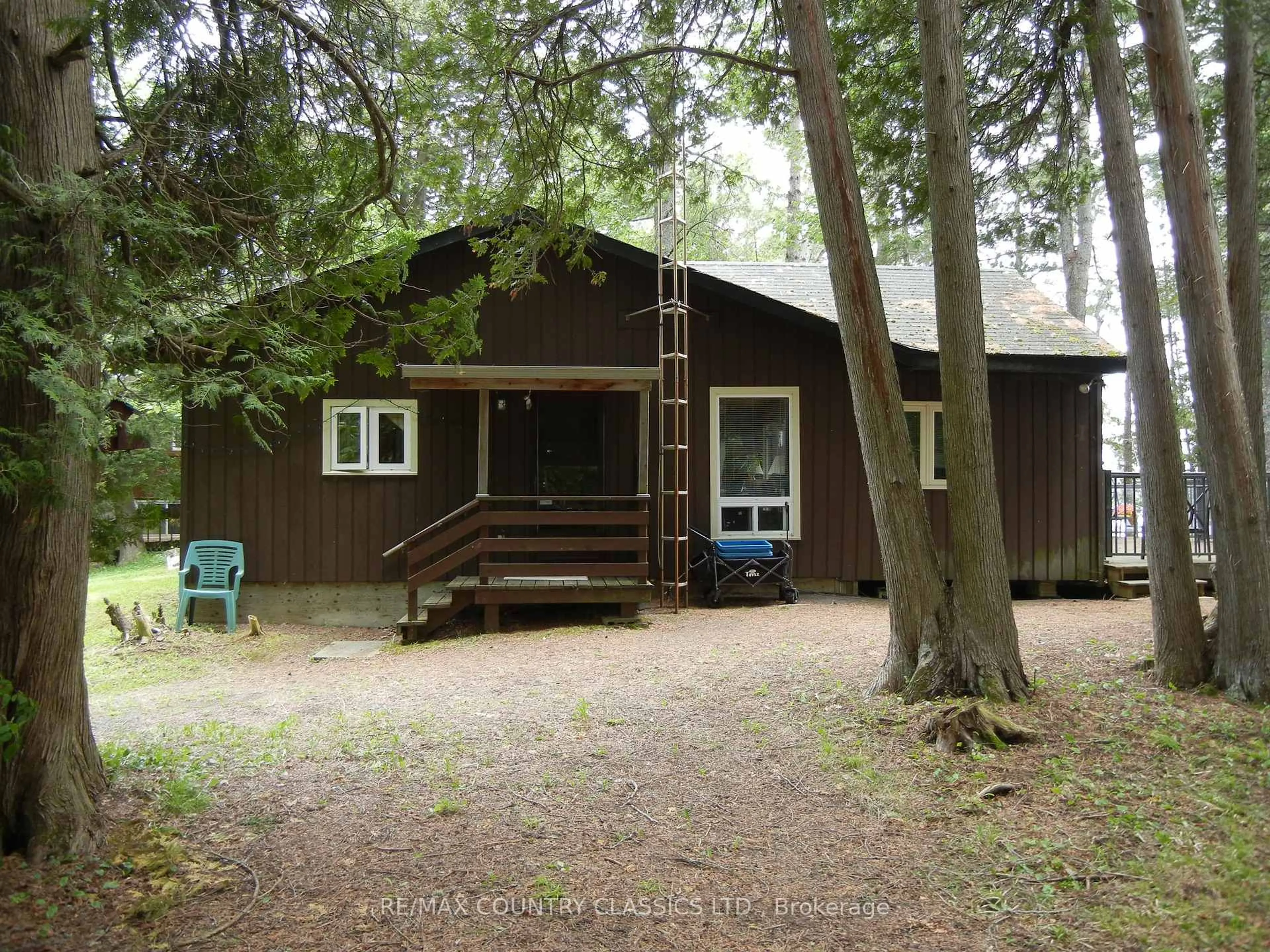 Shed for 316 Trotter-Oitment Rd, North Kawartha Ontario K0L 1A0