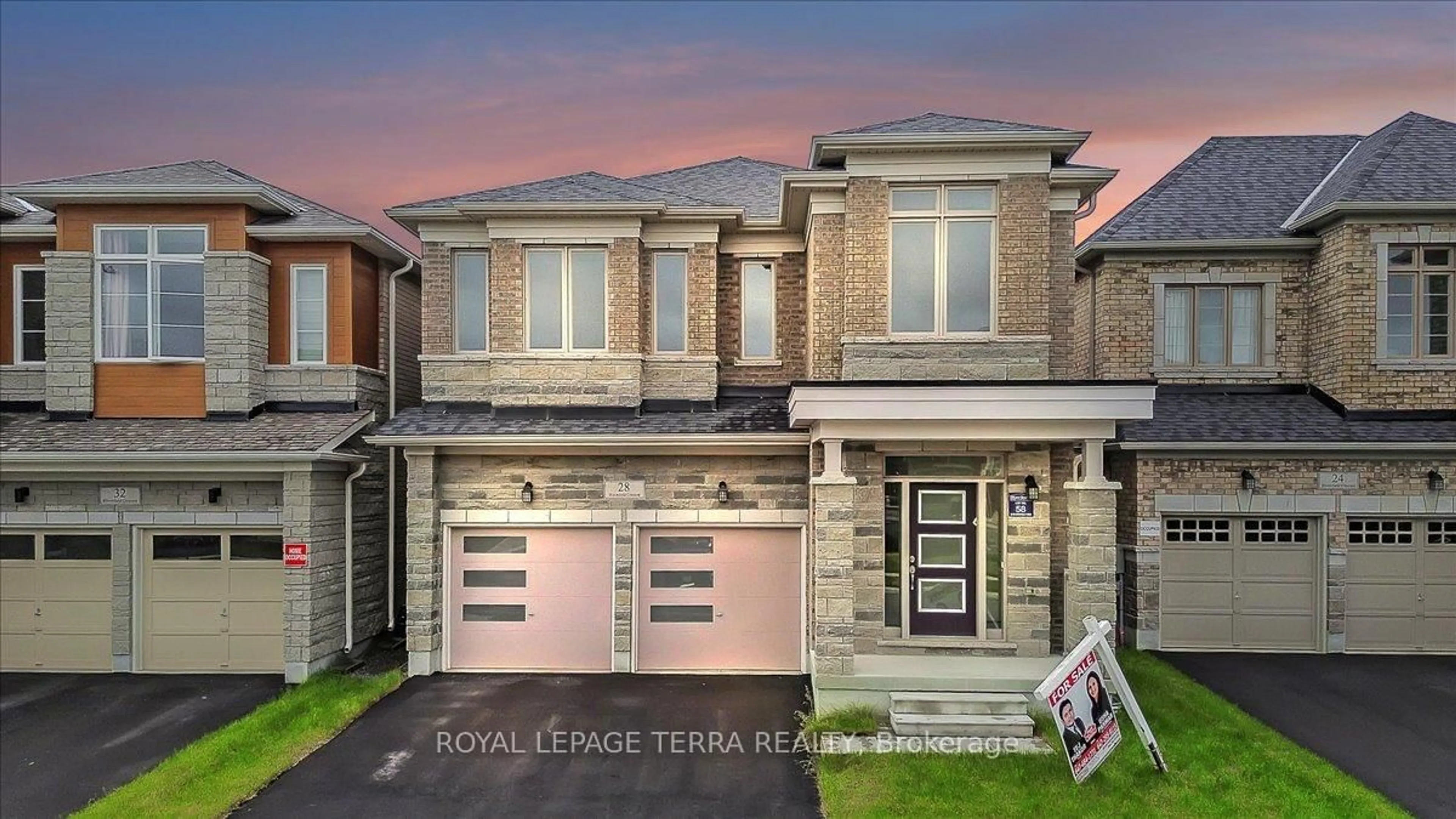 Home with brick exterior material, street for 28 Bloomfield Cres, Cambridge Ontario N1R 0E9
