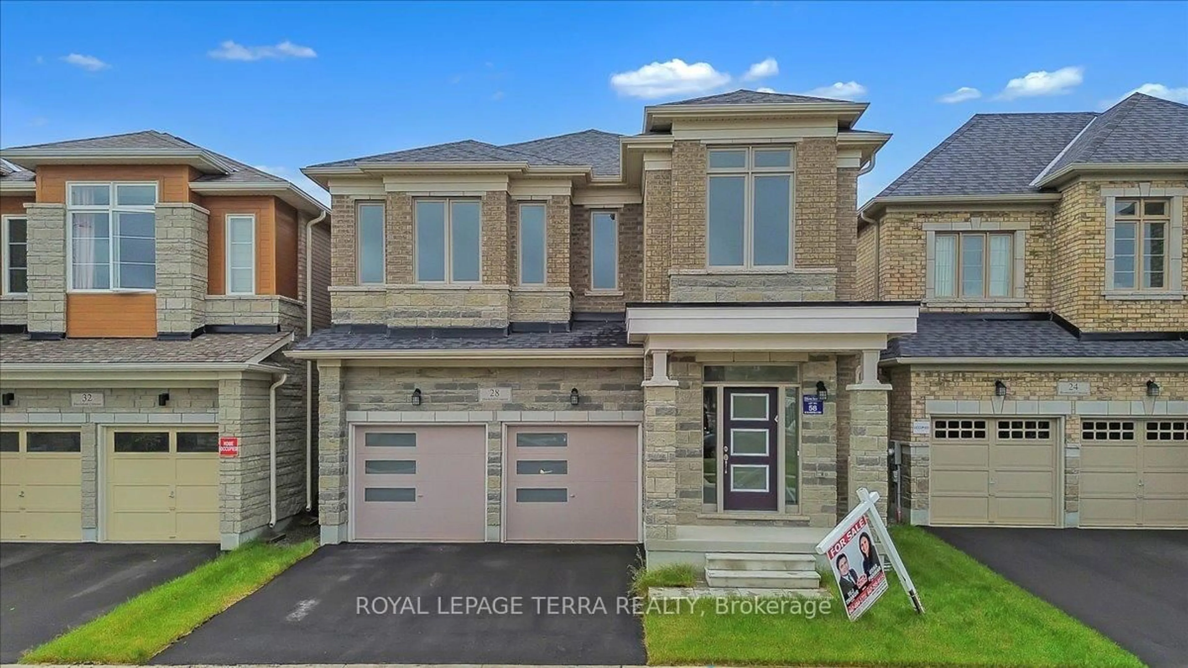 Home with brick exterior material, street for 28 Bloomfield Cres, Cambridge Ontario N1R 0E9