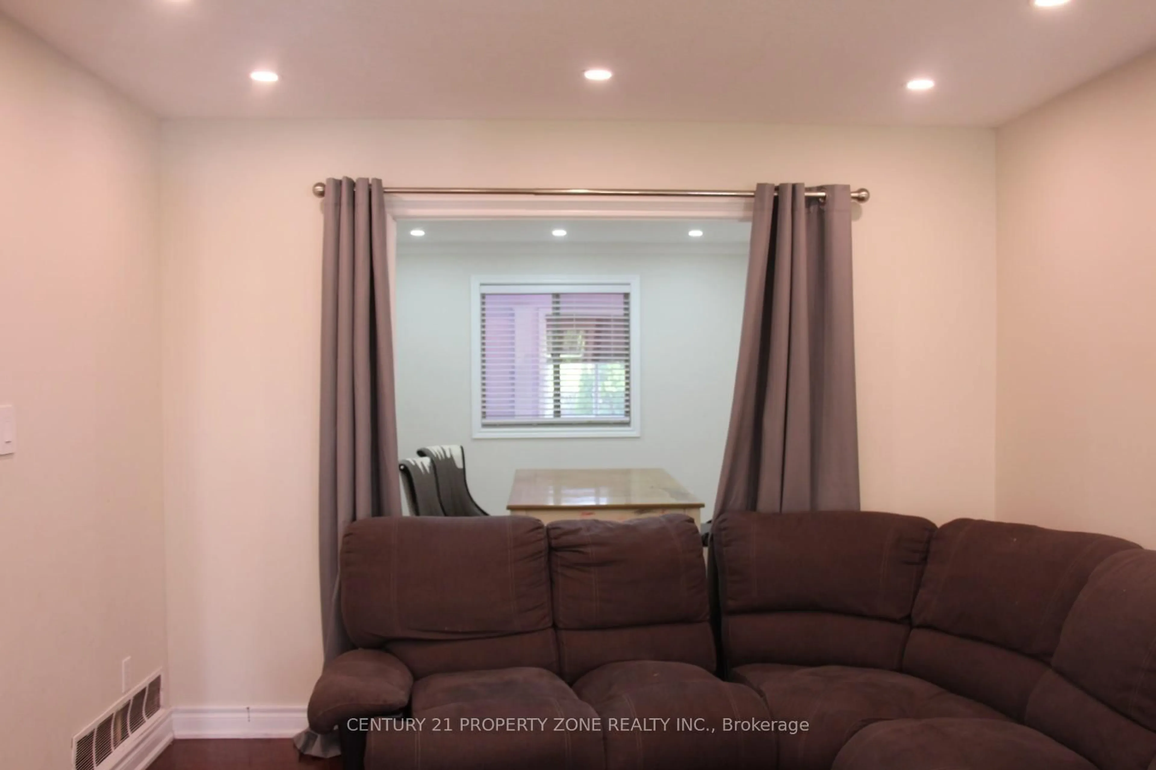 Unknown for 163 Stone Church Rd, Hamilton Ontario L9B 1A8