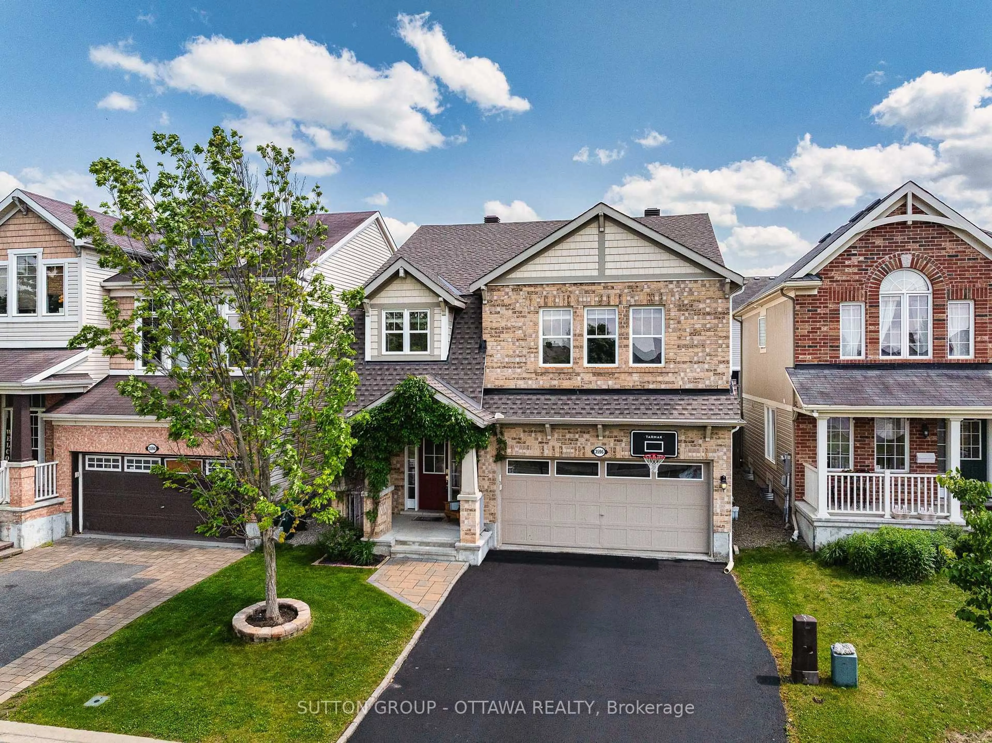 Home with brick exterior material, street for 3596 Cambrian Rd, Ottawa Ontario K2J 0S5