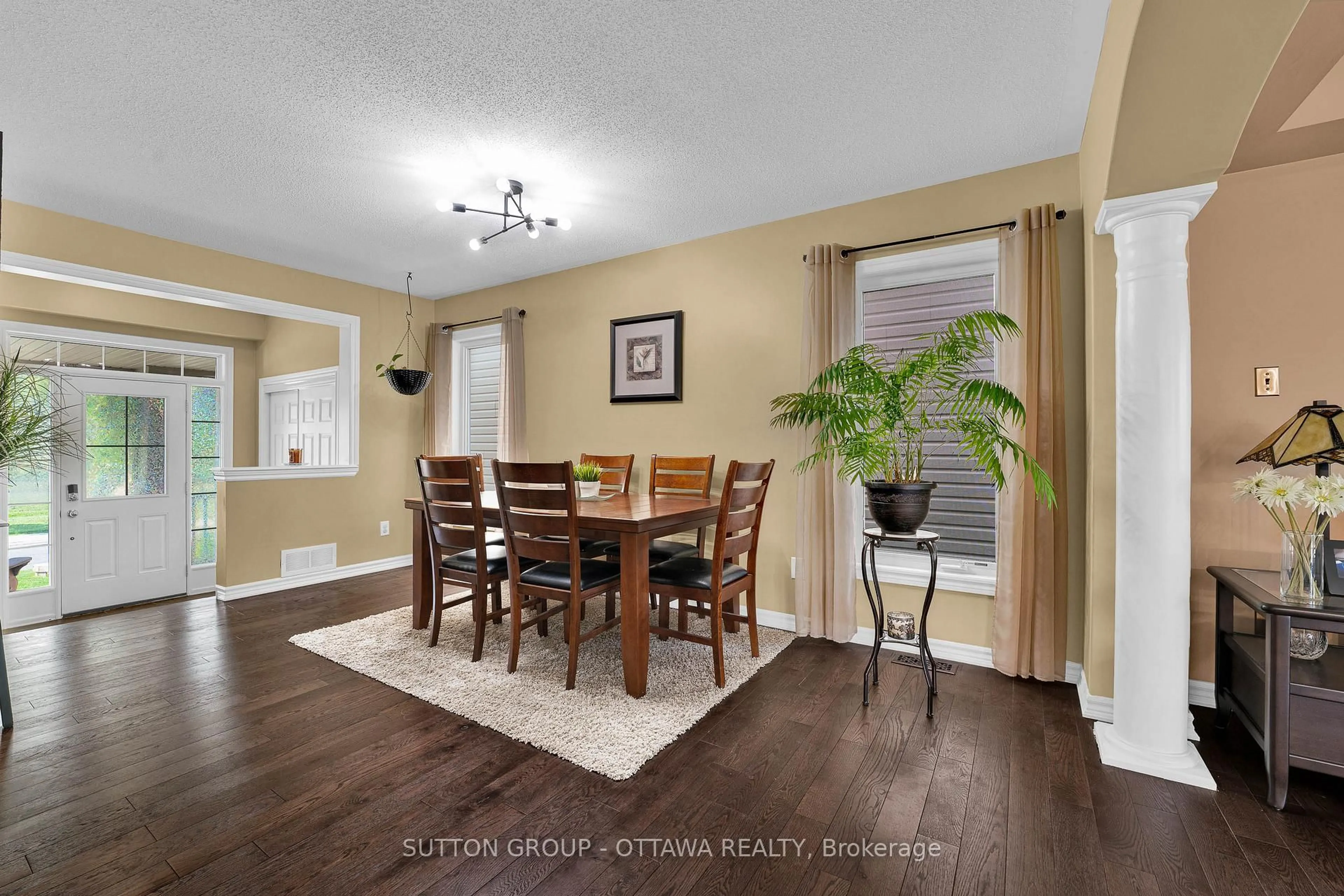 Dining room, wood/laminate floor for 3596 Cambrian Rd, Ottawa Ontario K2J 0S5