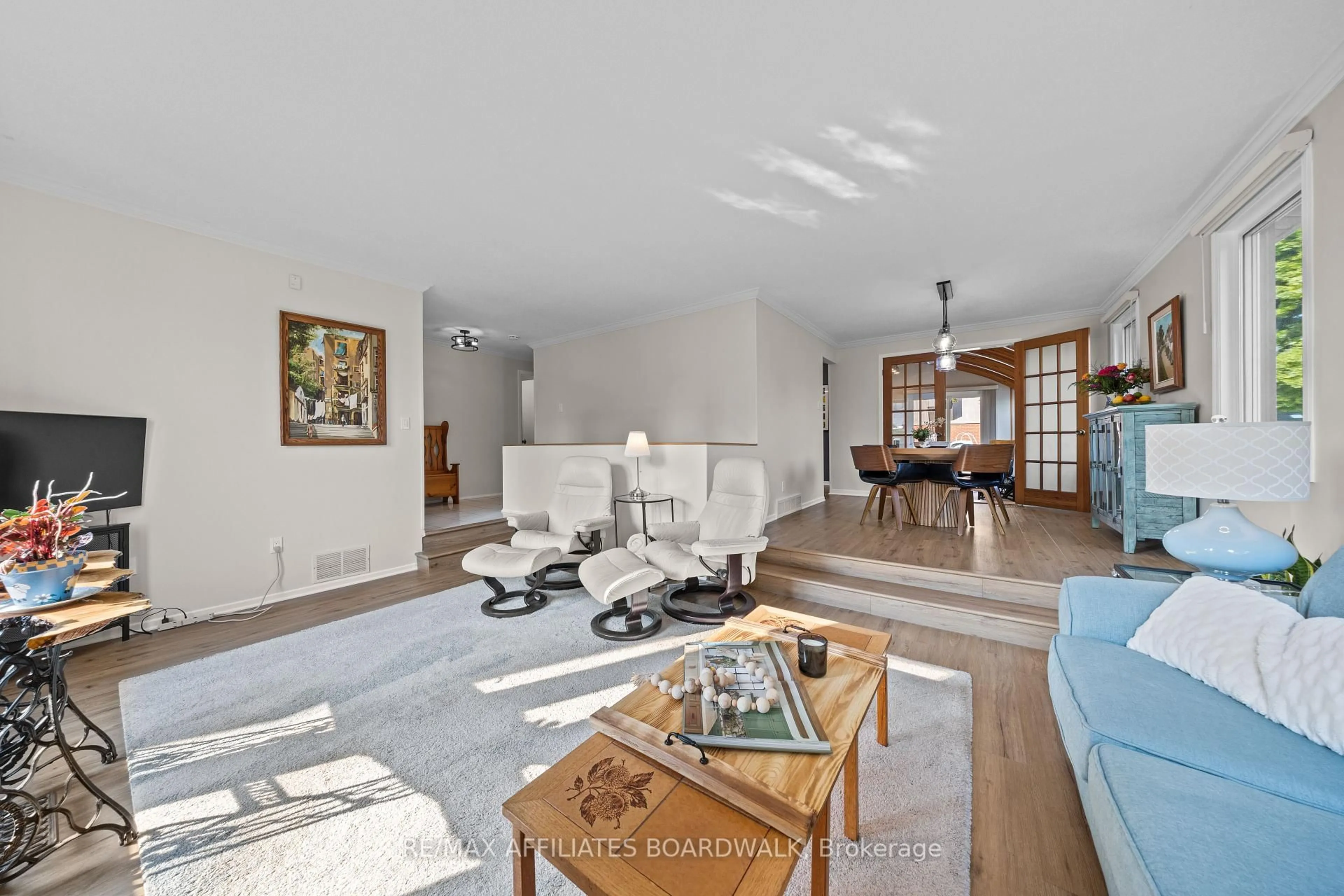 Living room with furniture, unknown for 2 Liveoak Cres, Ottawa Ontario K2J 1R6
