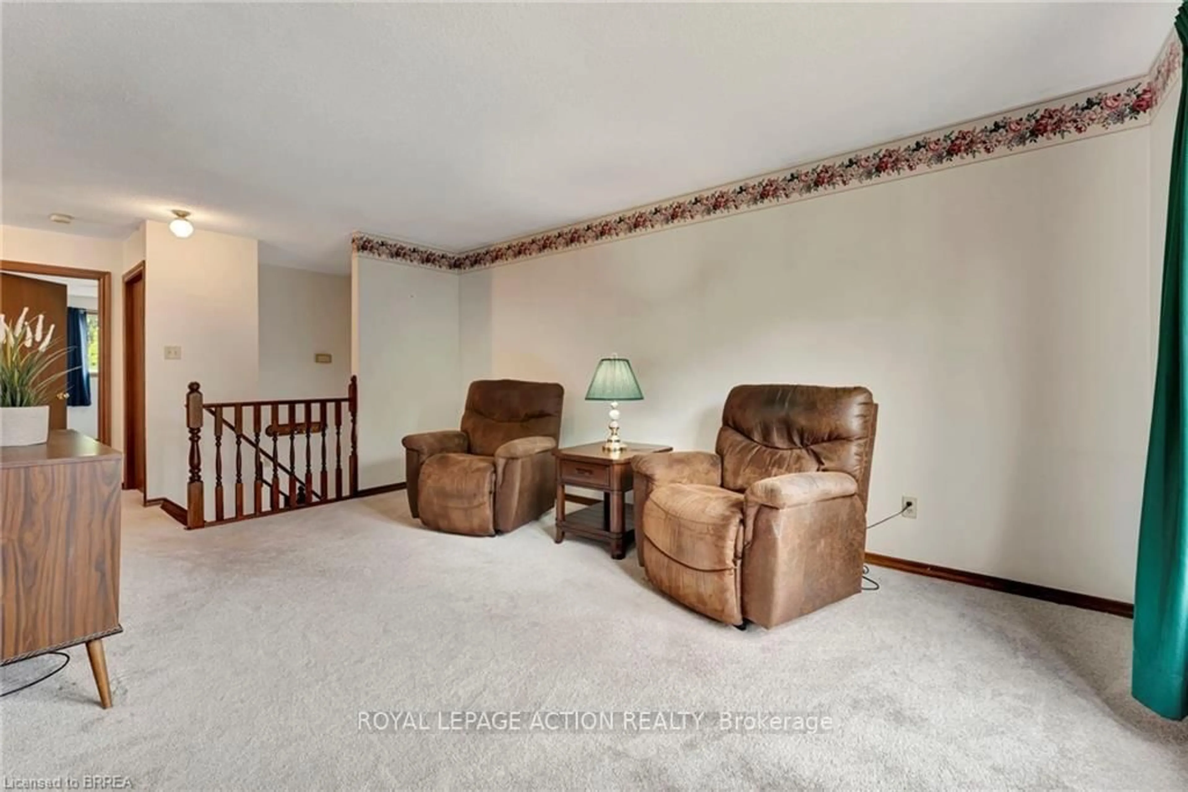 Living room with furniture, unknown for 31 Osijek Cres, Brantford Ontario N3P 1Z4