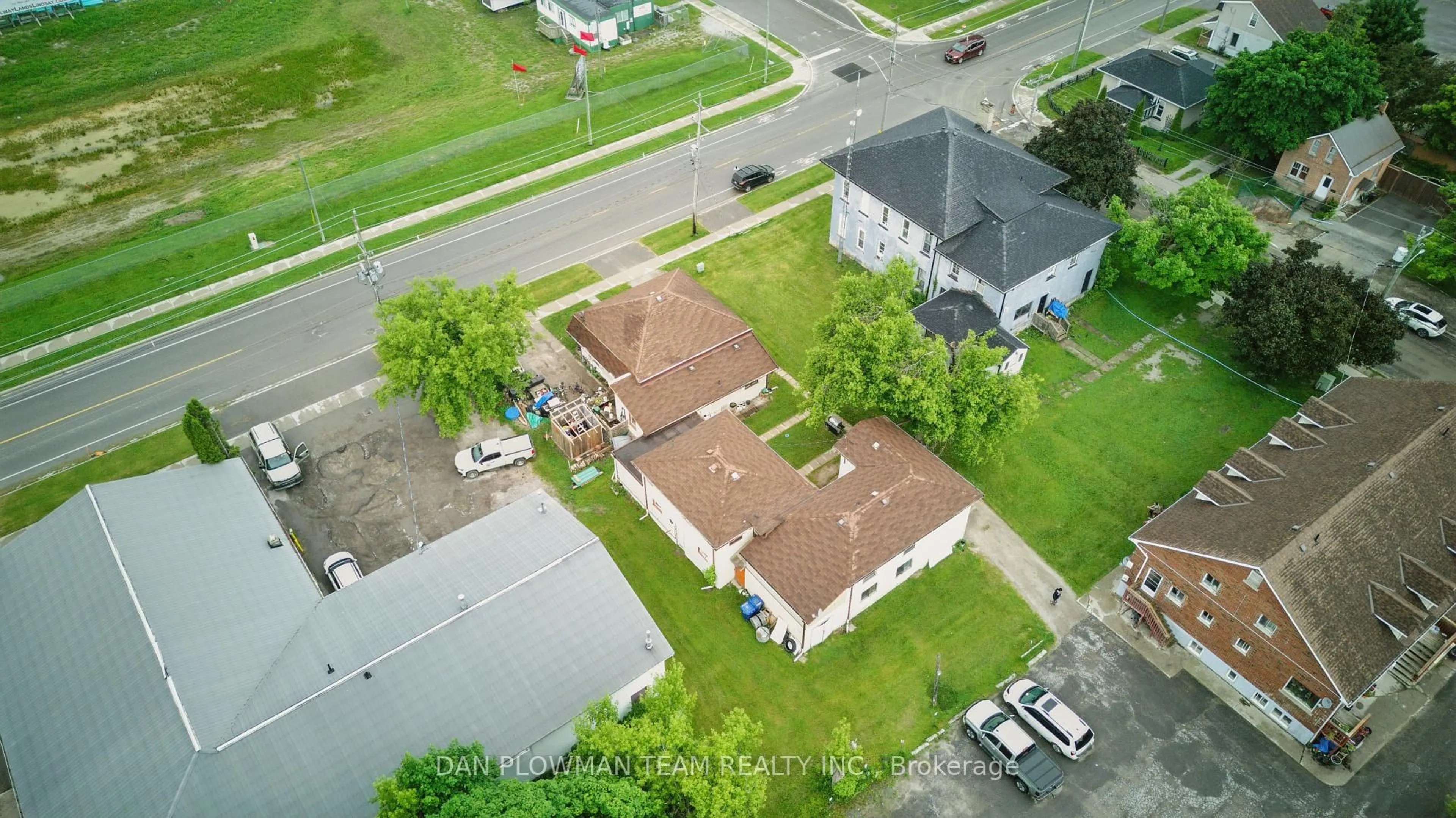 A pic from outside/outdoor area/front of a property/back of a property/a pic from drone, street for 26/30/55 Victoria / Glenelg Ave, Kawartha Lakes Ontario K9V 3C8