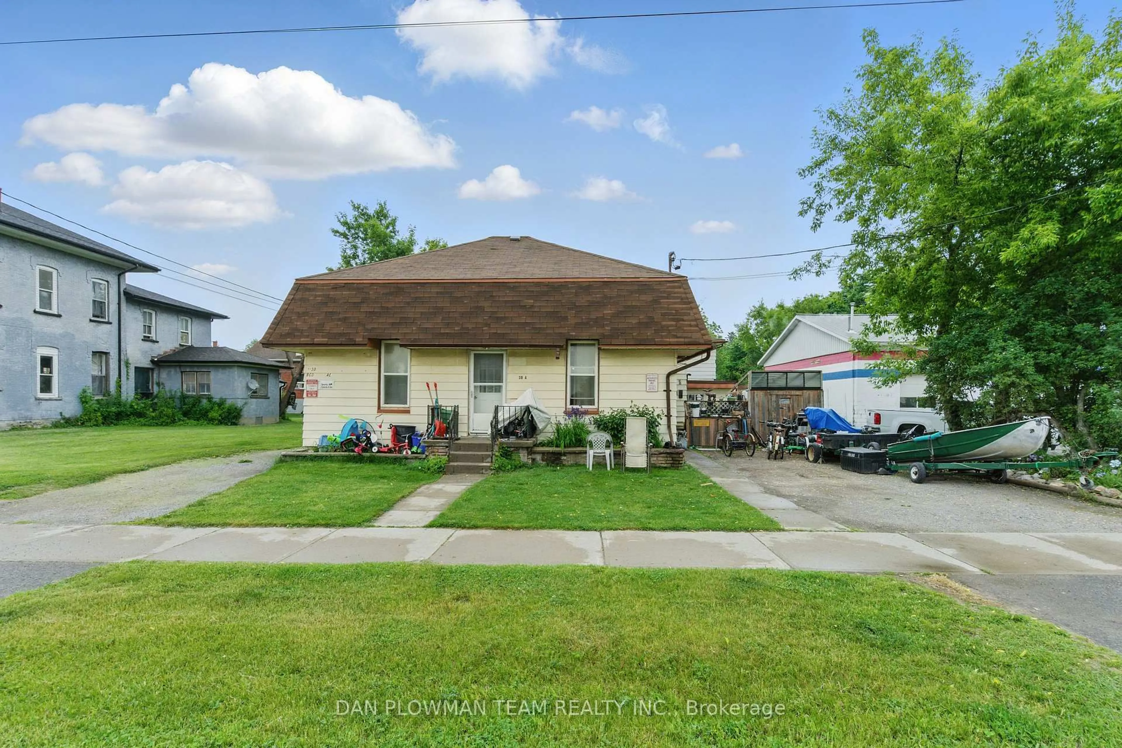 A pic from outside/outdoor area/front of a property/back of a property/a pic from drone, street for 26/30/55 Victoria / Glenelg Ave, Kawartha Lakes Ontario K9V 3C8