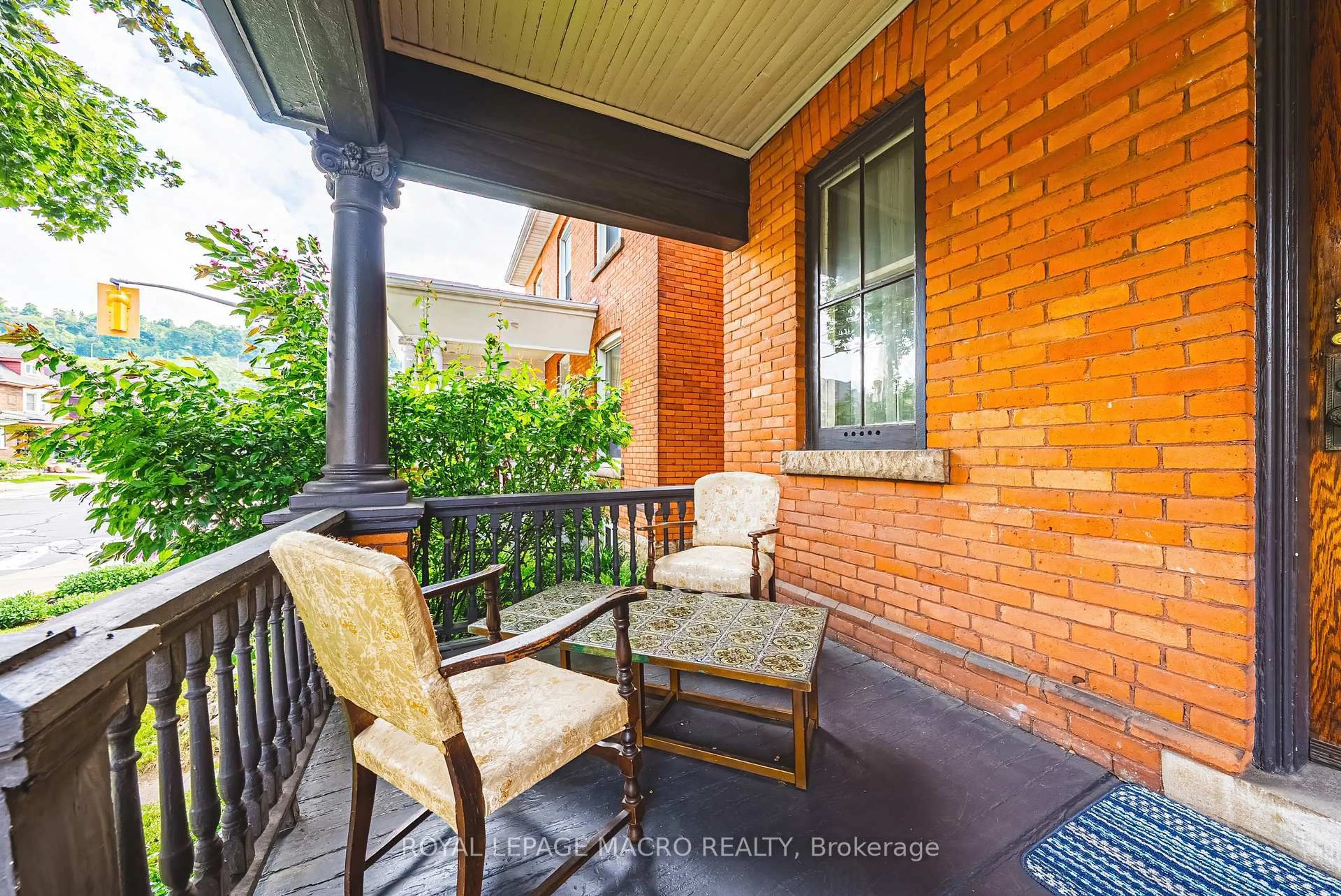 Patio, street for 168 Wentworth St, Hamilton Ontario L8N 2Z2