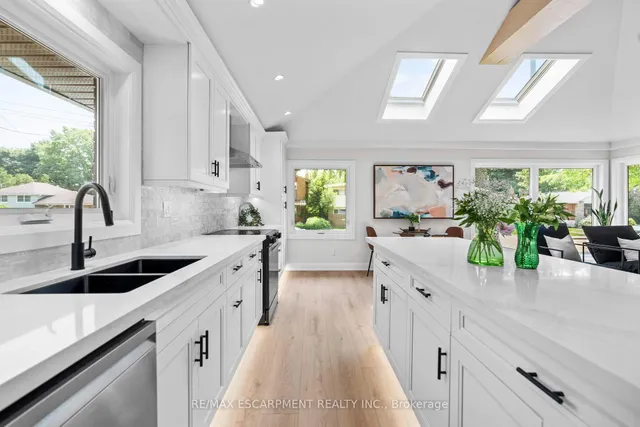 Additional property image - 15 Hardale Cres