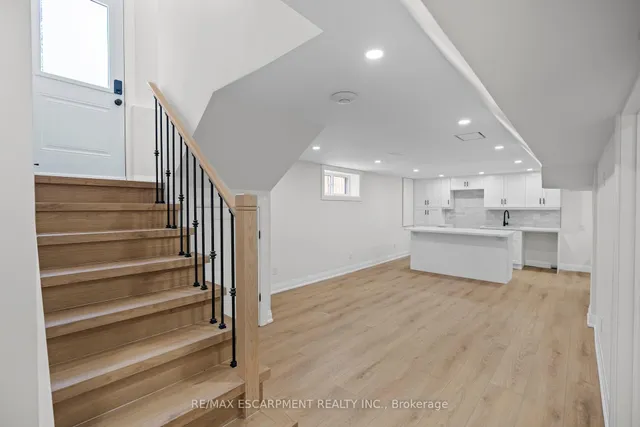 Additional property image - 15 Hardale Cres
