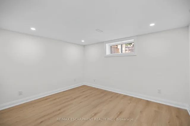 Additional property image - 15 Hardale Cres