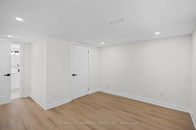 Additional property image - 15 Hardale Cres