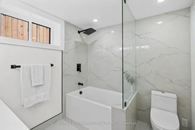 Additional property image - 15 Hardale Cres