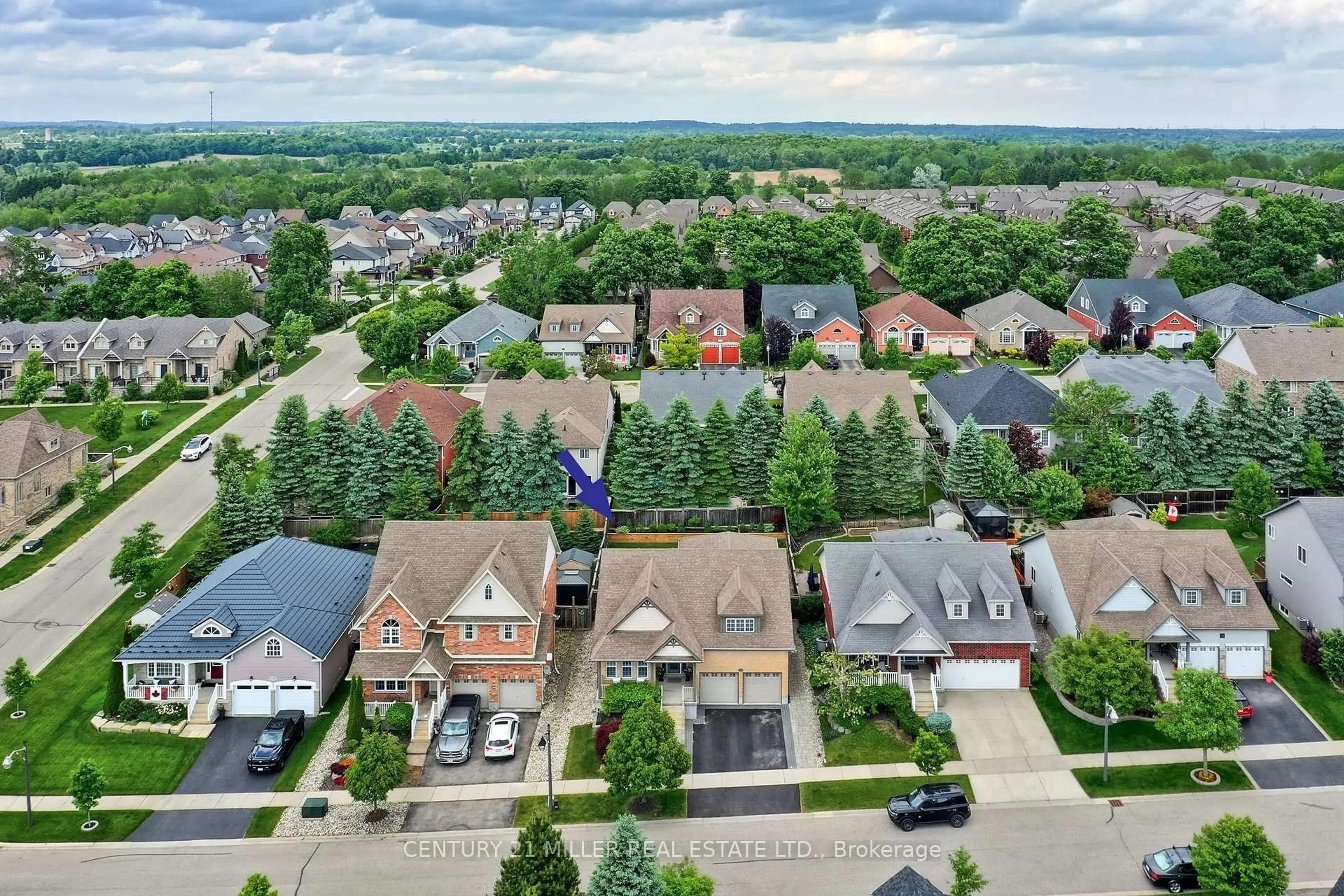 A pic from outside/outdoor area/front of a property/back of a property/a pic from drone, unknown for 108 Winston St, Guelph/Eramosa Ontario N0B 2K0