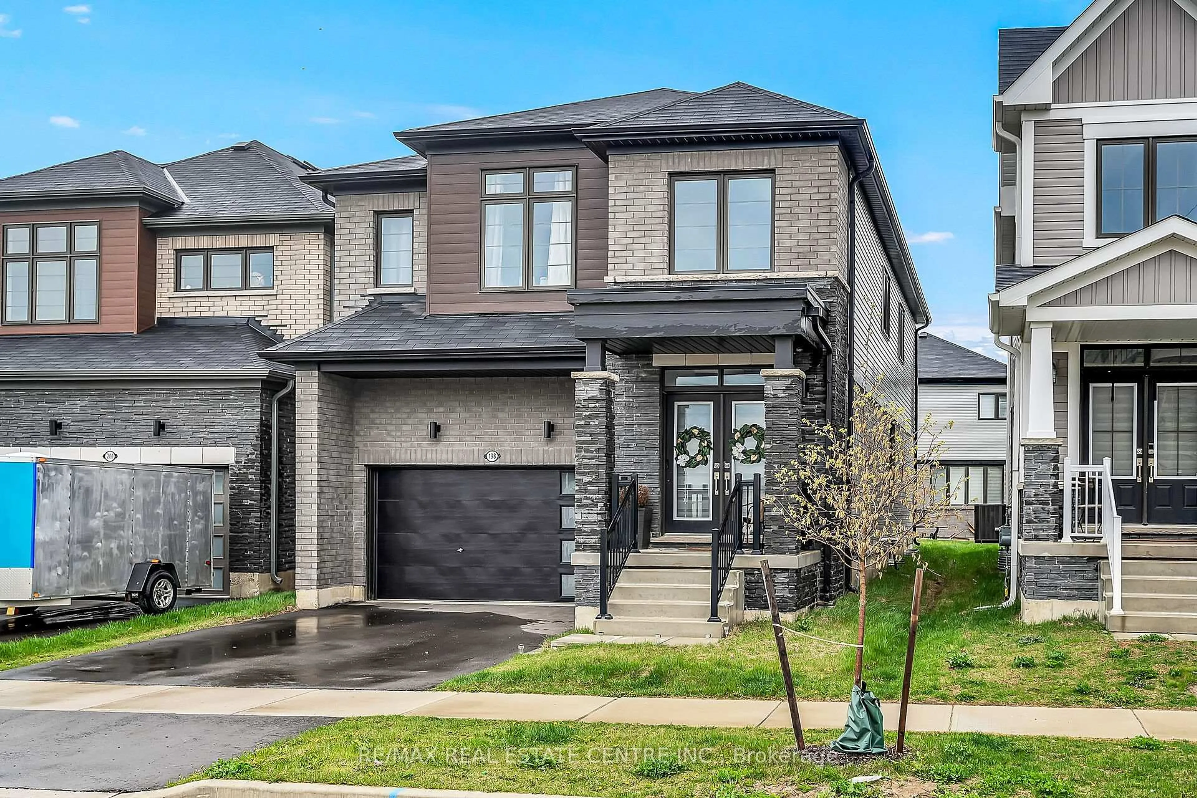 Home with brick exterior material, street for 198 Whithorn Cres, Haldimand Ontario N3W 0C9