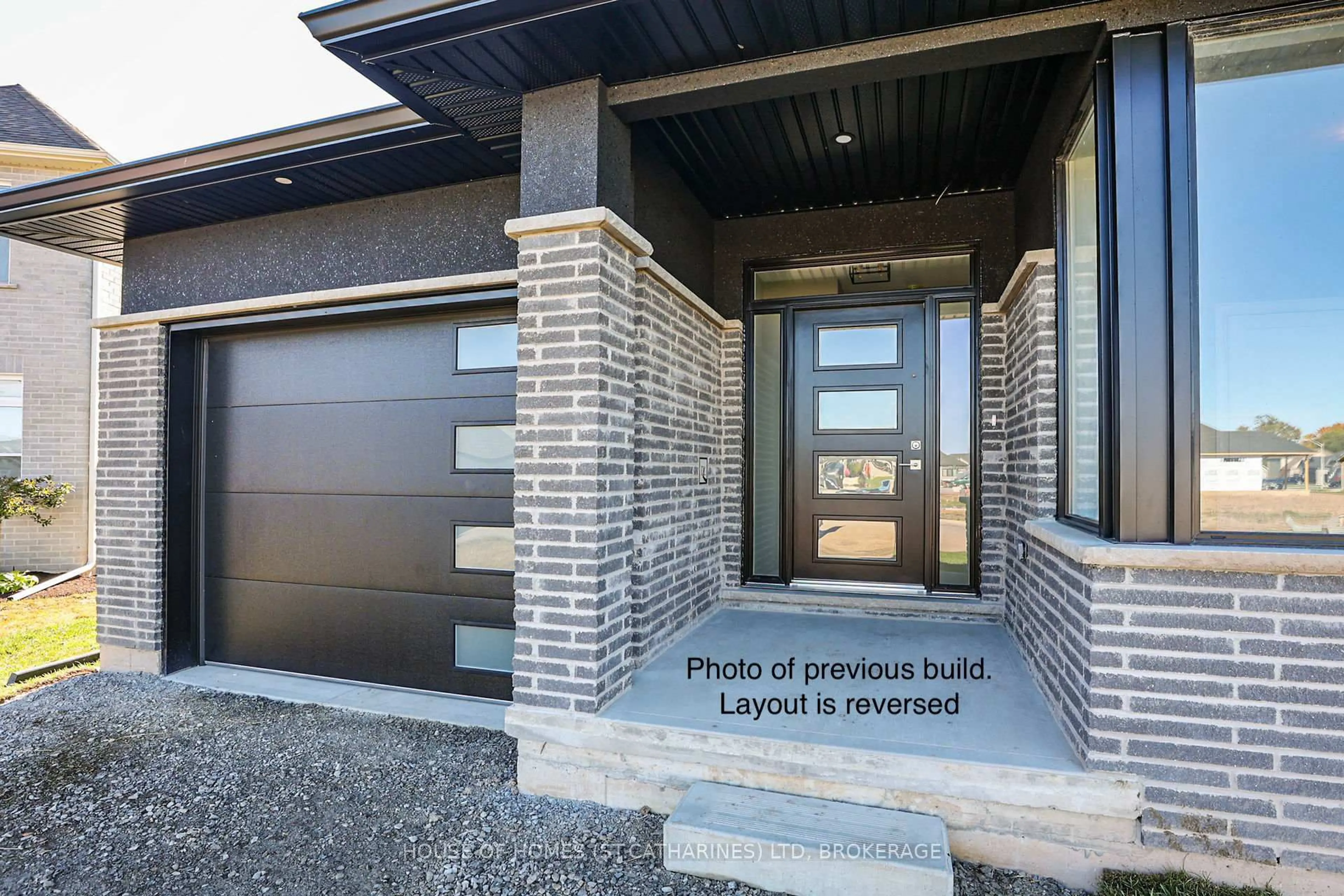 Home with brick exterior material, street for 4104 VILLAGE CREEK Dr, Fort Erie Ontario L0S 1S0