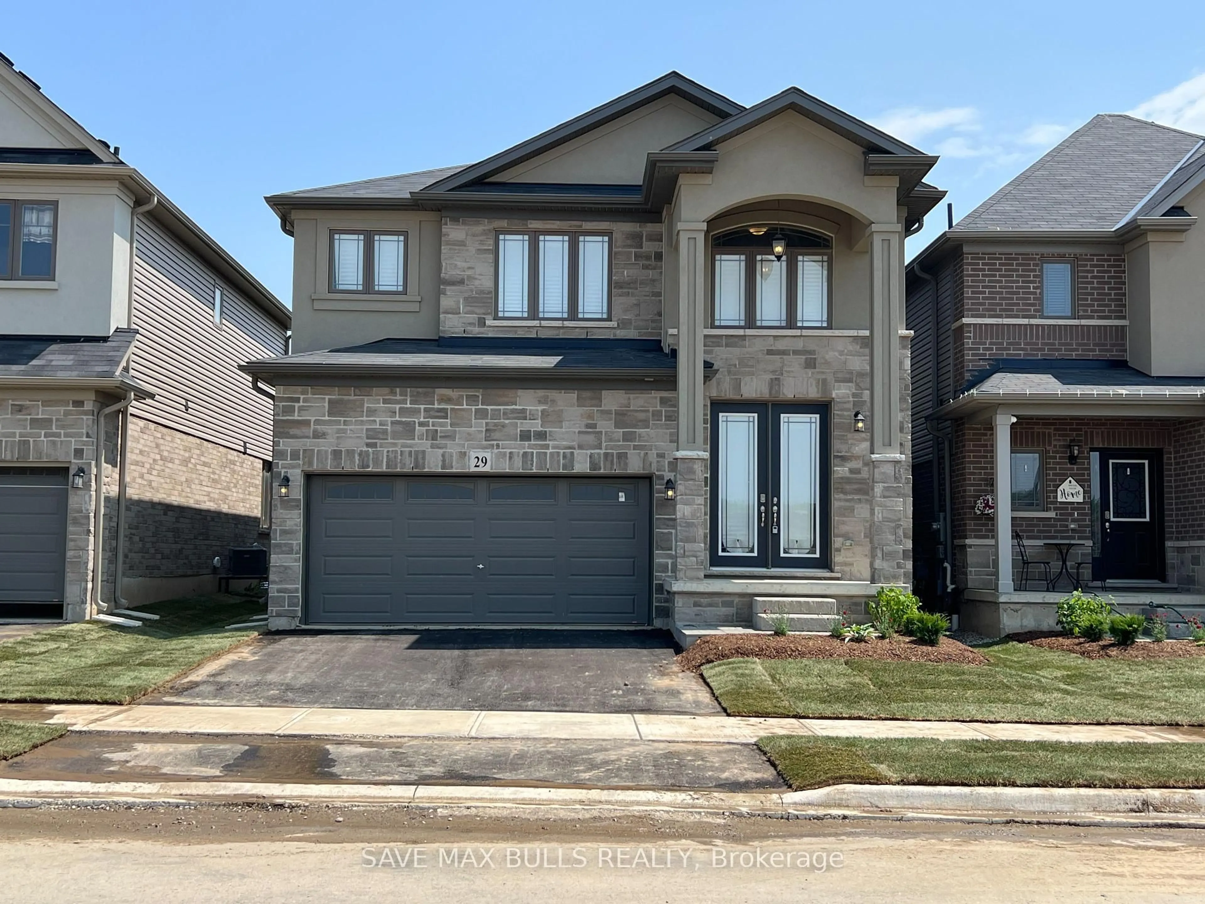 Home with brick exterior material, street for 29 Mair Ave, Brantford Ontario N3T 0T2