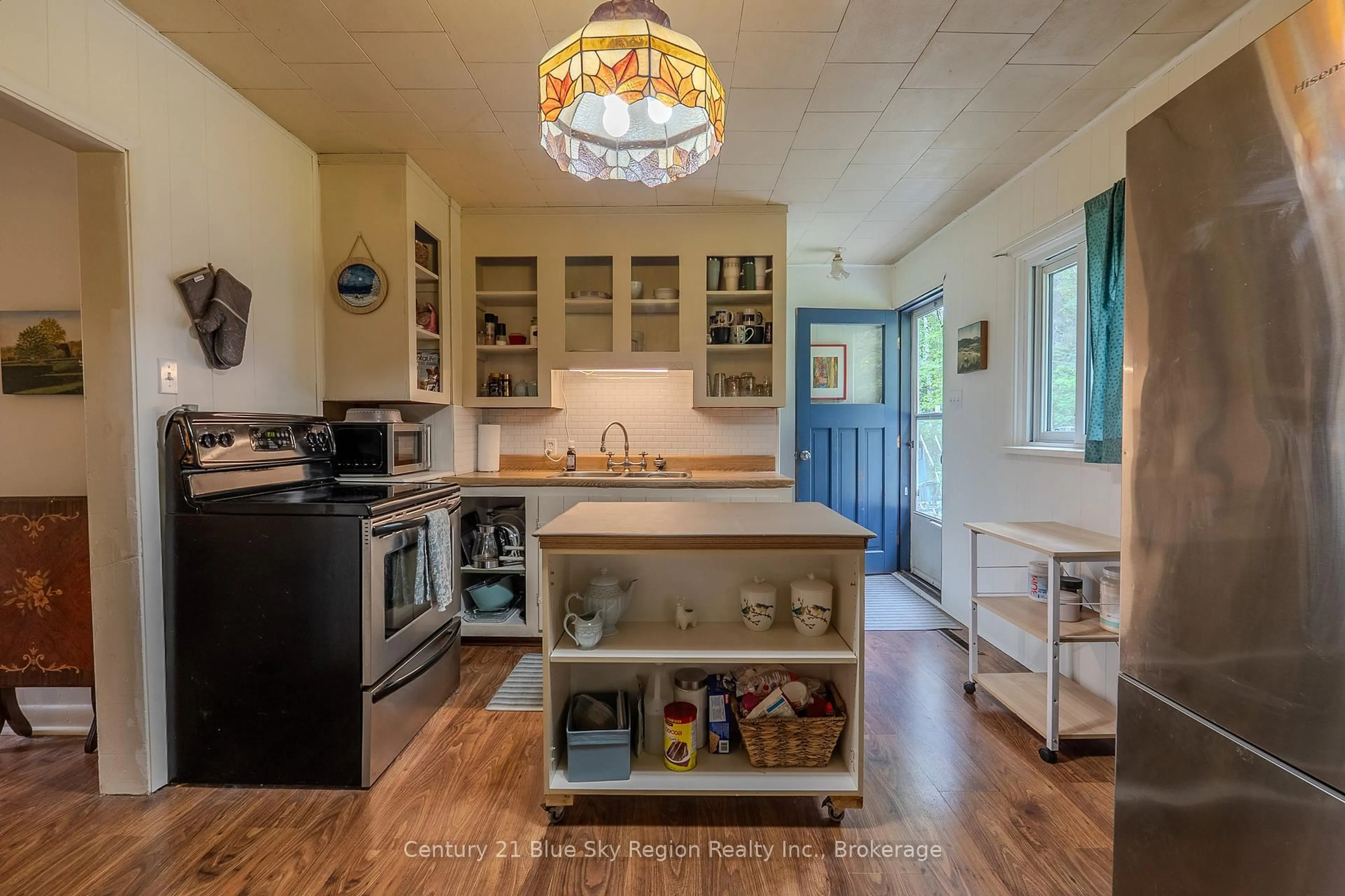 Open concept kitchen, ceramic/tile floor for 9626 Highway 63, Unorganized Townships Ontario P0H 2A0