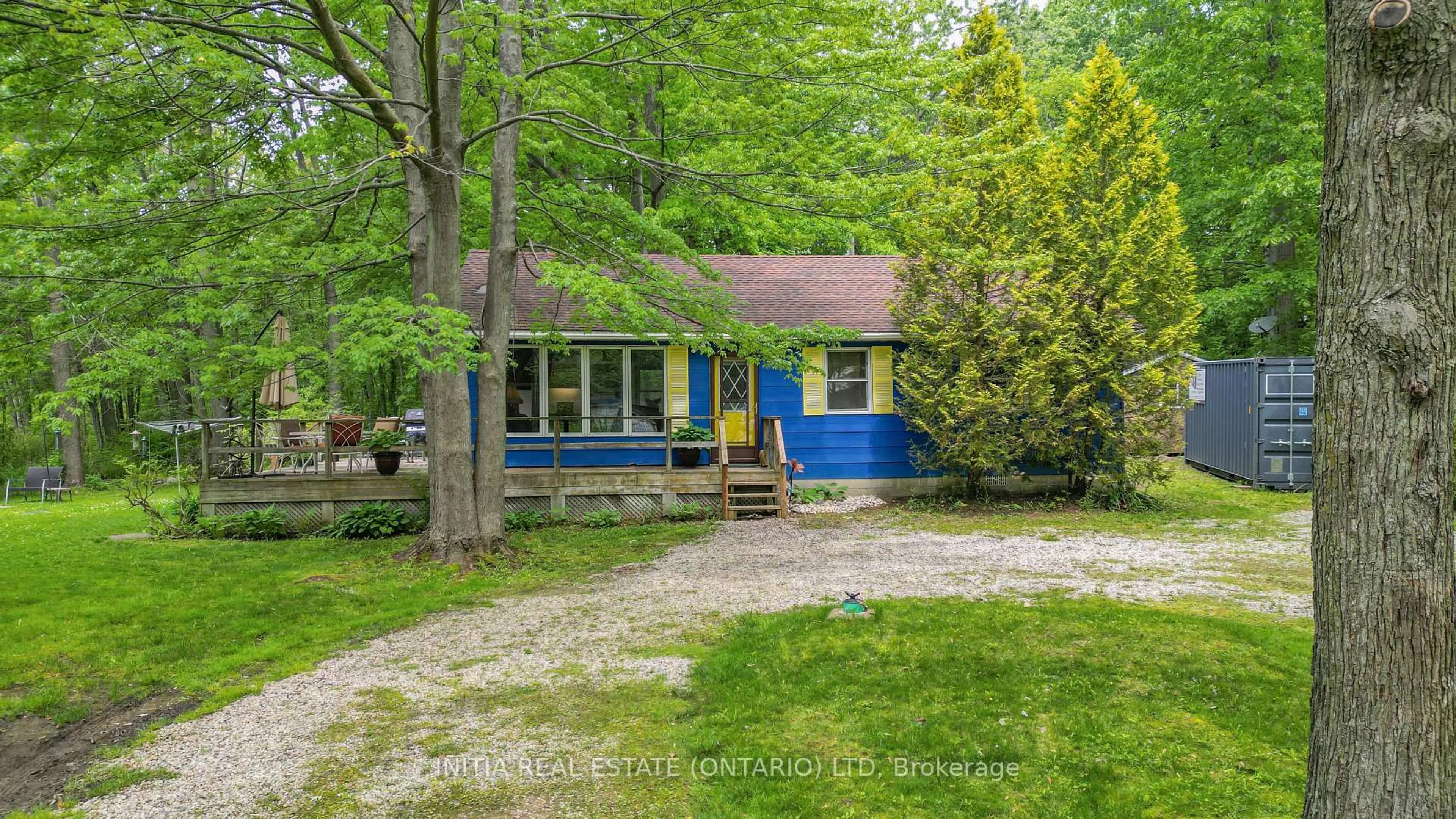 A pic from outside/outdoor area/front of a property/back of a property/a pic from drone, street for 6078 Danbea Lane, Lambton Shores Ontario N0N 1J1