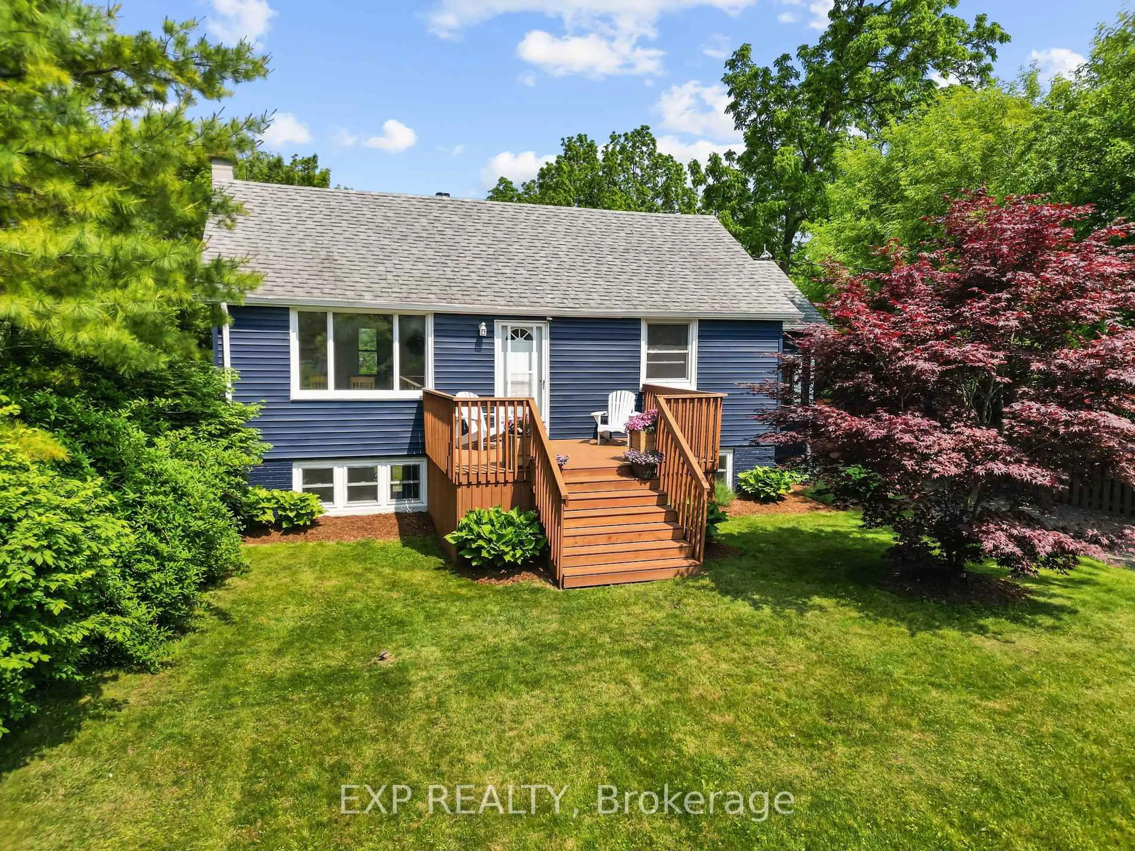 A pic from outside/outdoor area/front of a property/back of a property/a pic from drone, water/lake/river/ocean view for 33202 Back St, Dutton/Dunwich Ontario N0L 1P0