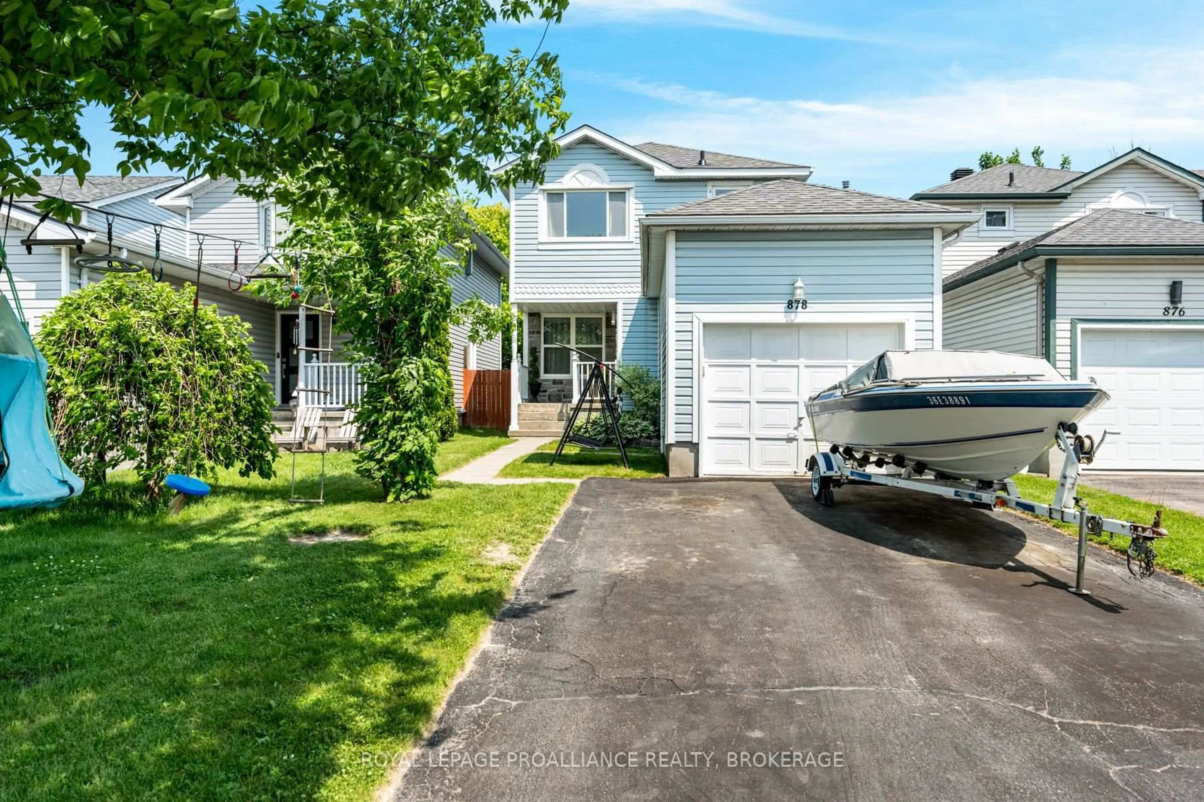 Home with vinyl exterior material, street for 878 Walker Crt, Kingston Ontario K7M 8L2