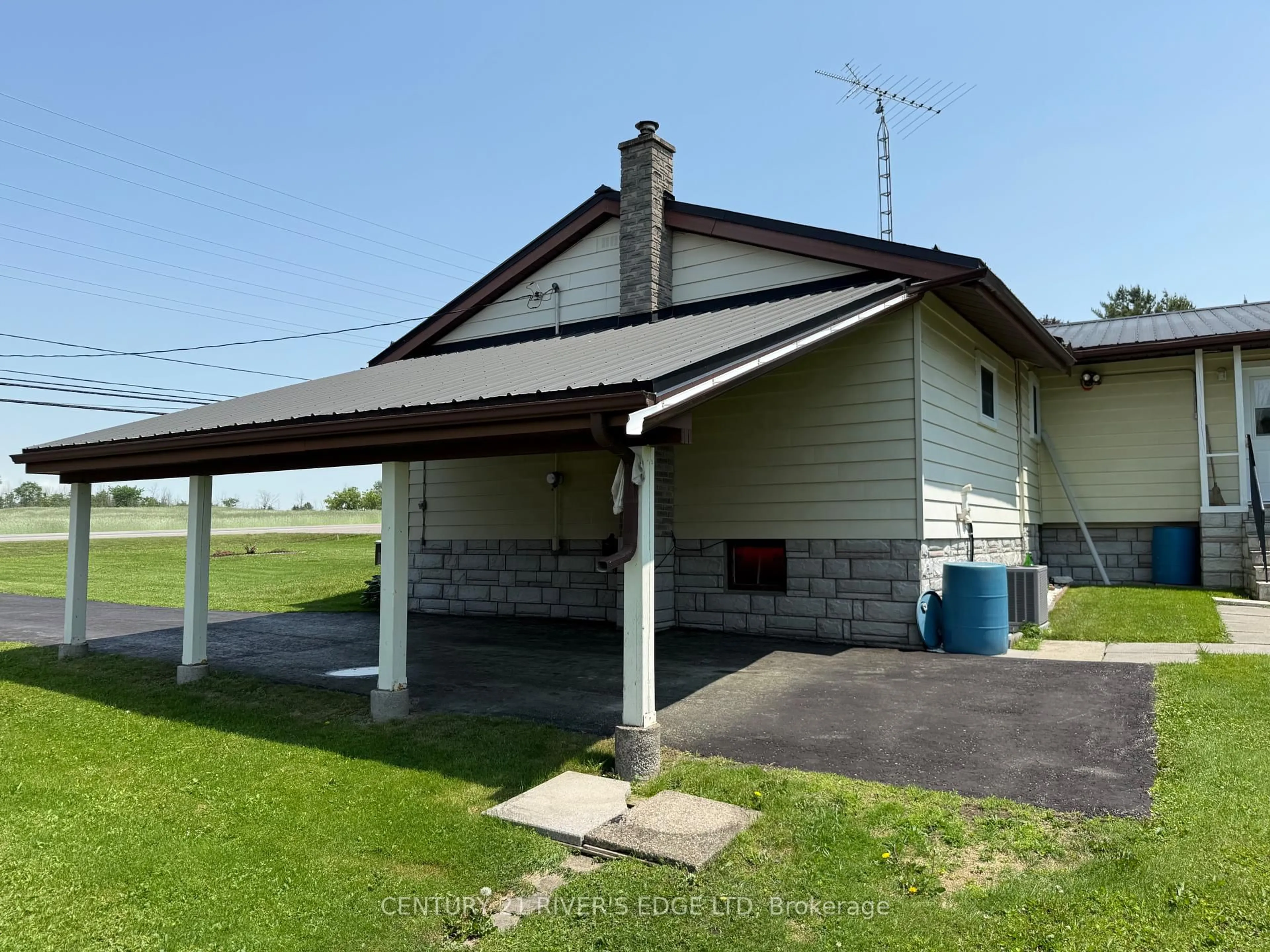A pic from outside/outdoor area/front of a property/back of a property/a pic from drone, building for 4022 County 29 Rd, Elizabethtown-Kitley Ontario K7G 2V6