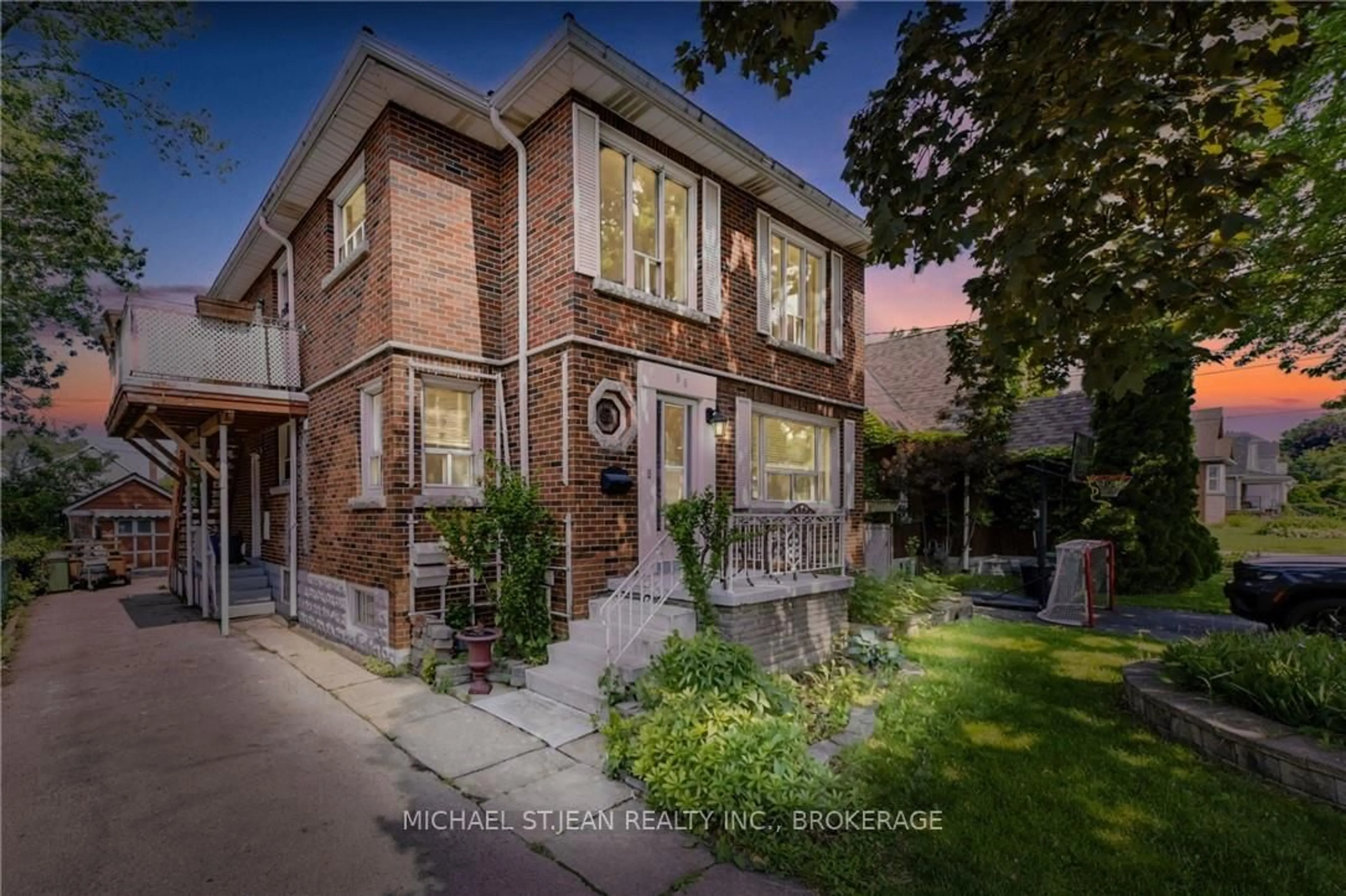Home with brick exterior material, street for 96 East 21st St, Hamilton Ontario L8V 2T4