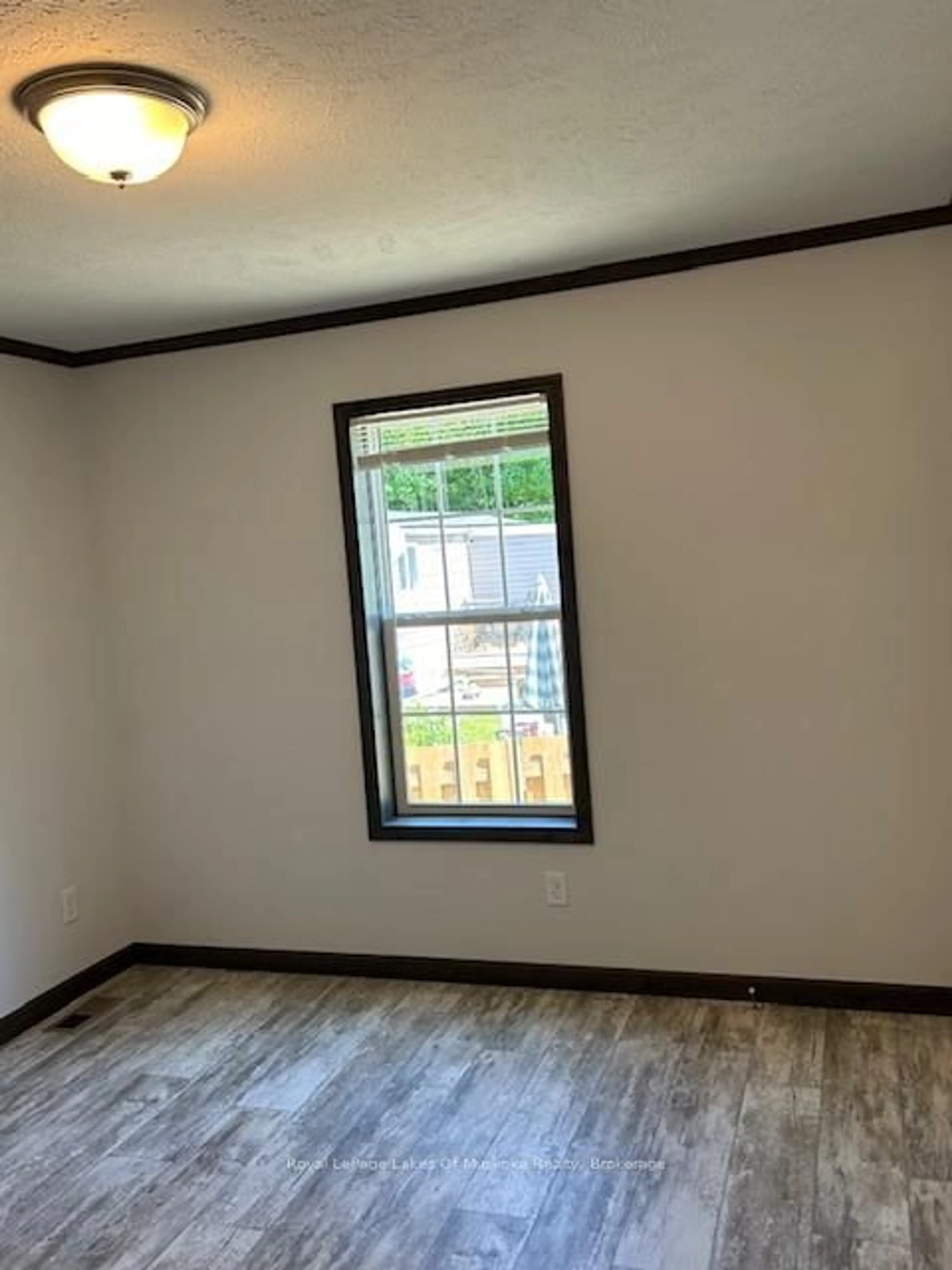 A pic of a room for 1701 HIGHWAY 11 #6, Gravenhurst Ontario P0E 1G0