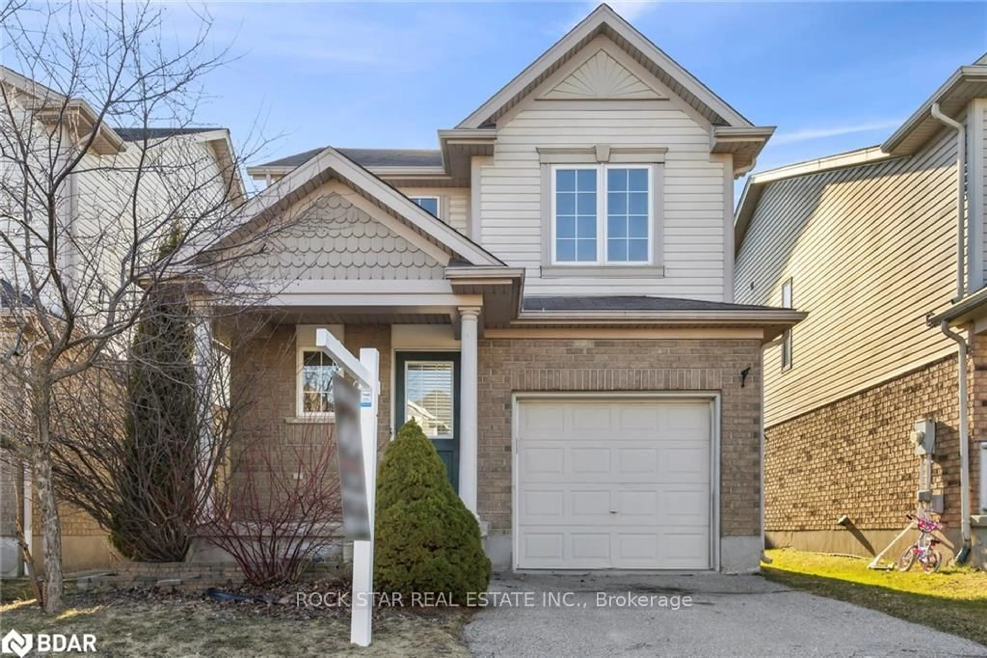Home with brick exterior material, street for 19 Isabella St, Kitchener Ontario N2E 4J9