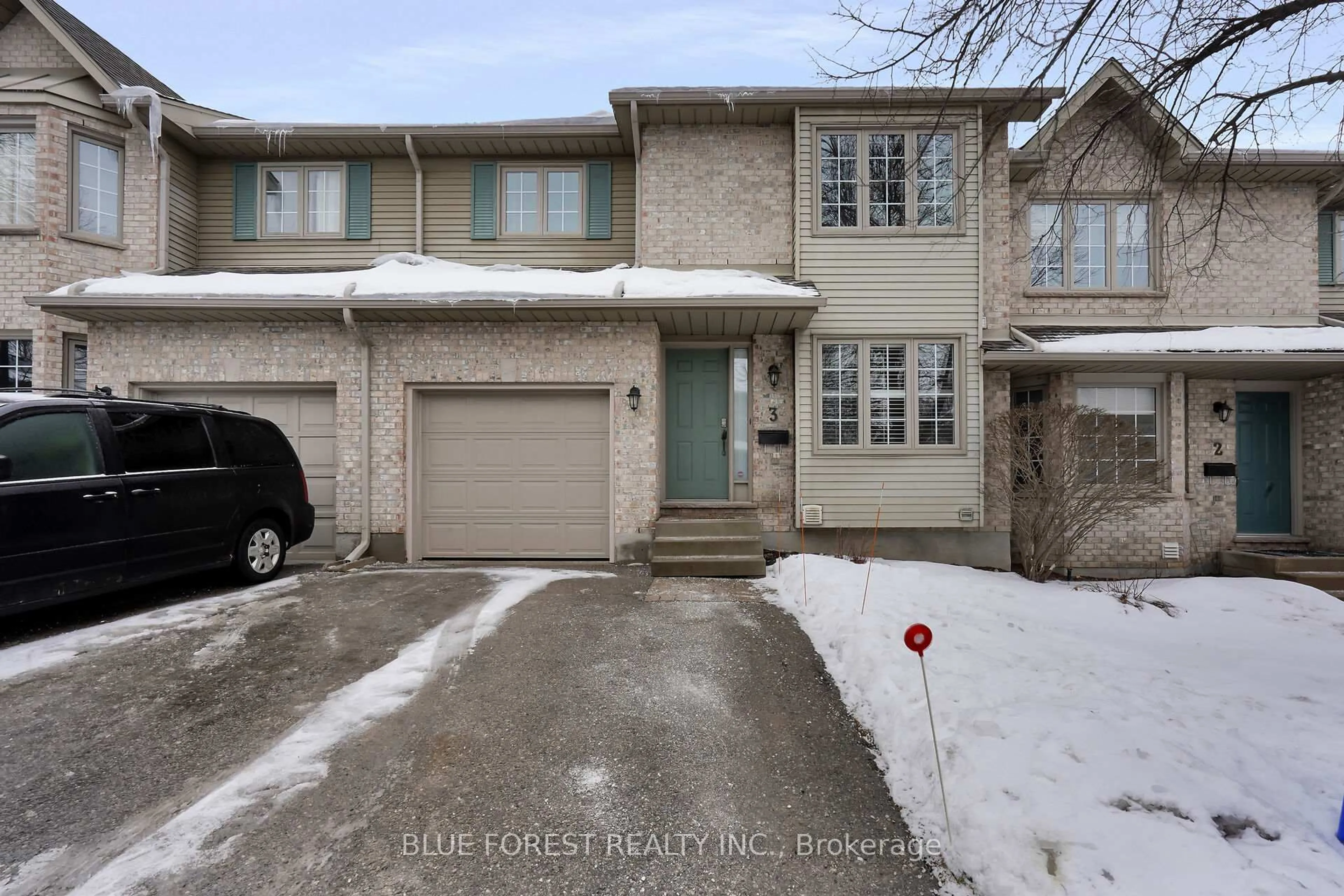 A pic from outside/outdoor area/front of a property/back of a property/a pic from drone, street for 410 Ambleside Dr #3, London North Ontario N6G 4Y3