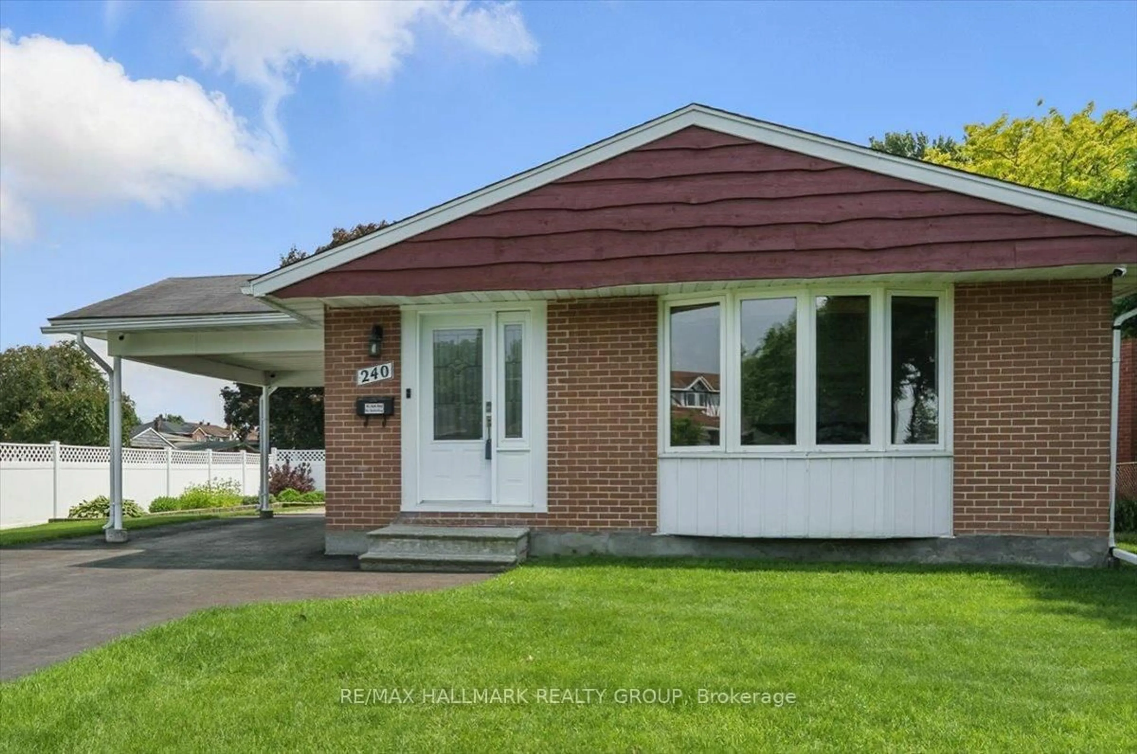 Home with vinyl exterior material, street for 240 Kennedy Lane, Orleans Ontario K1E 1G7