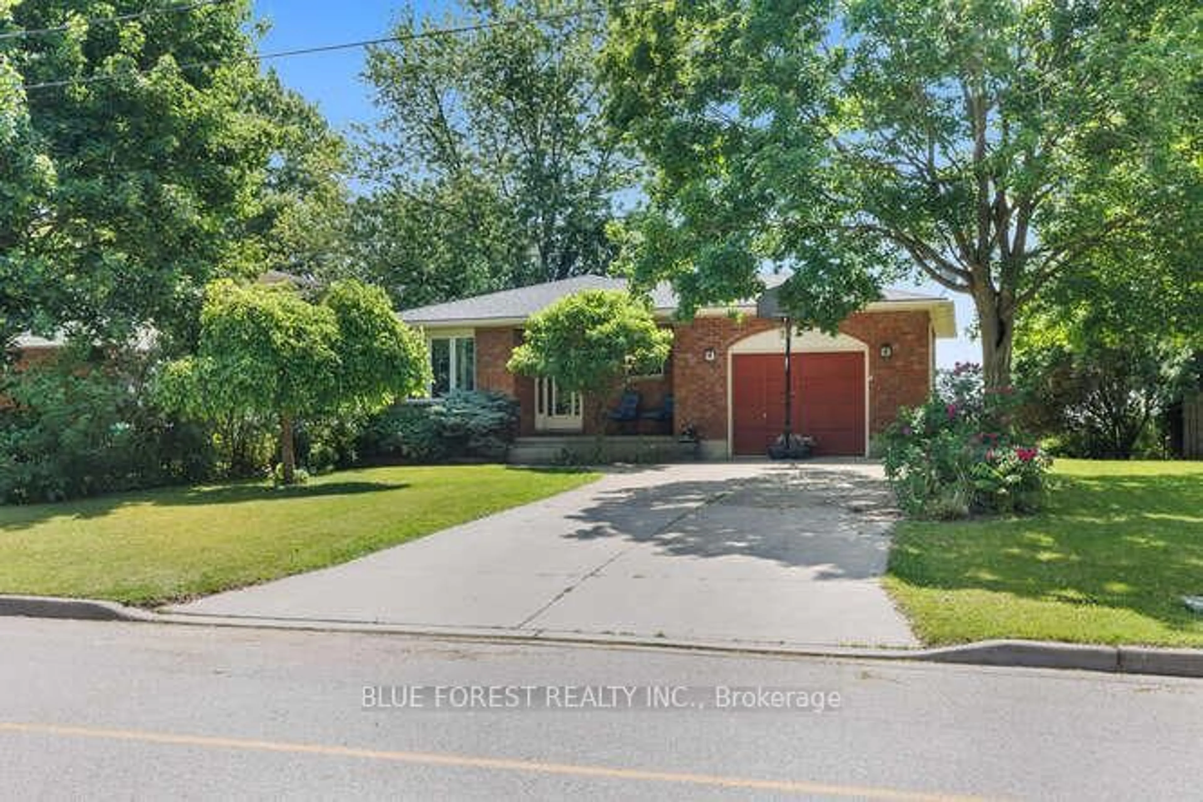 Home with brick exterior material, street for 112 Elgin Ave, Southwest Middlesex Ontario N0L 1M0