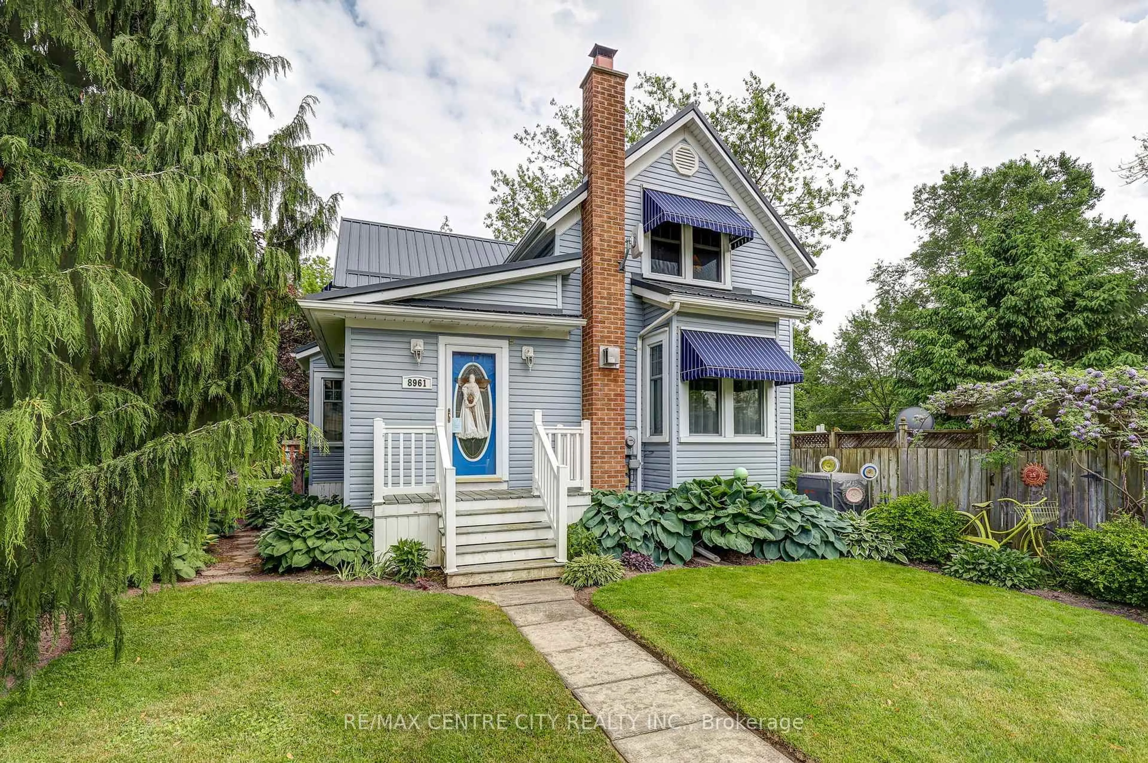 Home with brick exterior material, street for 8961 Iona Rd, Dutton/Dunwich Ontario N0L 1P0