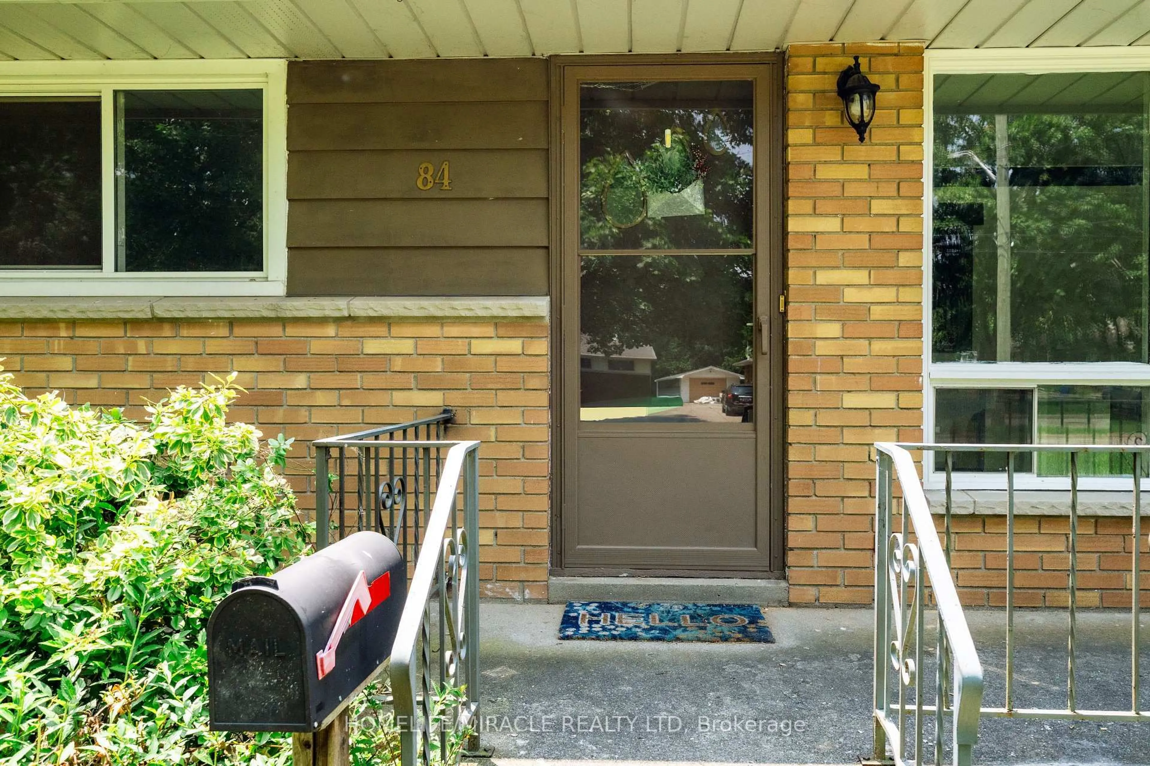Home with brick exterior material, street for 84 Dunvegan Dr, Chatham-Kent Ontario N7M 5A2