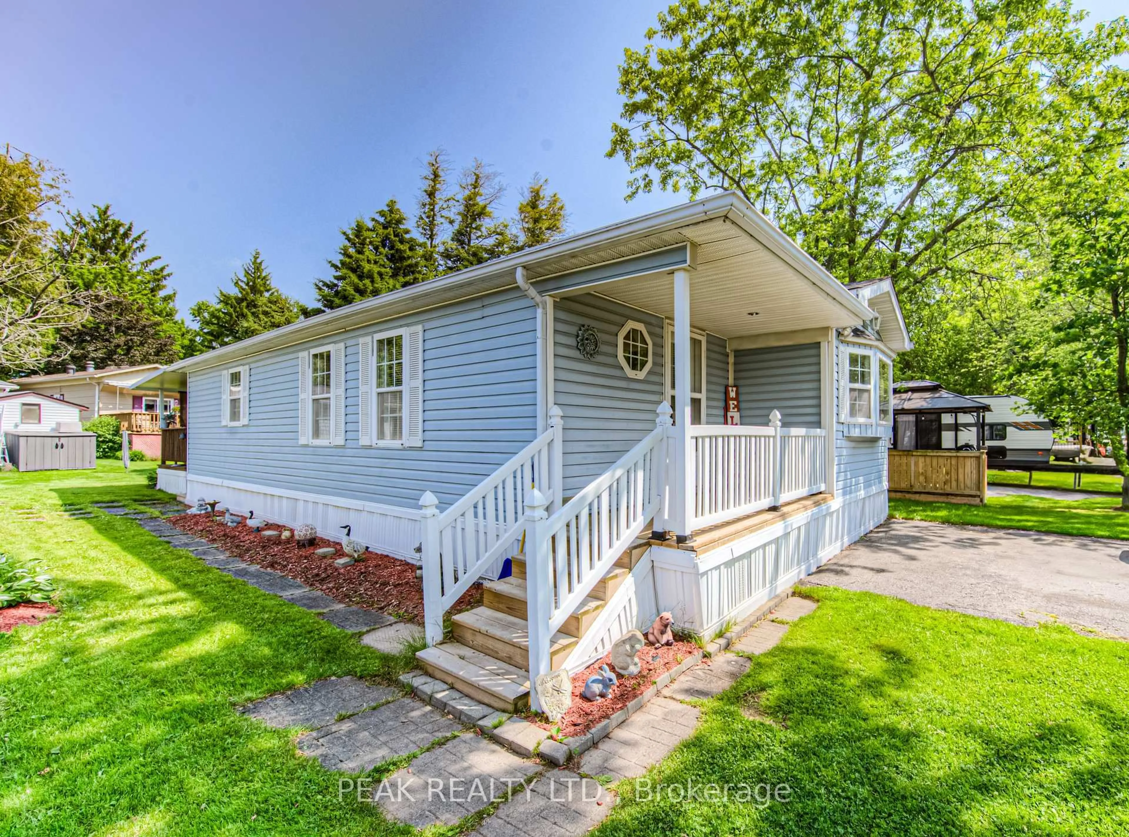 Home with vinyl exterior material, street for 580 Beaver Creek Rd #61, Waterloo Ontario N2J 3Z4