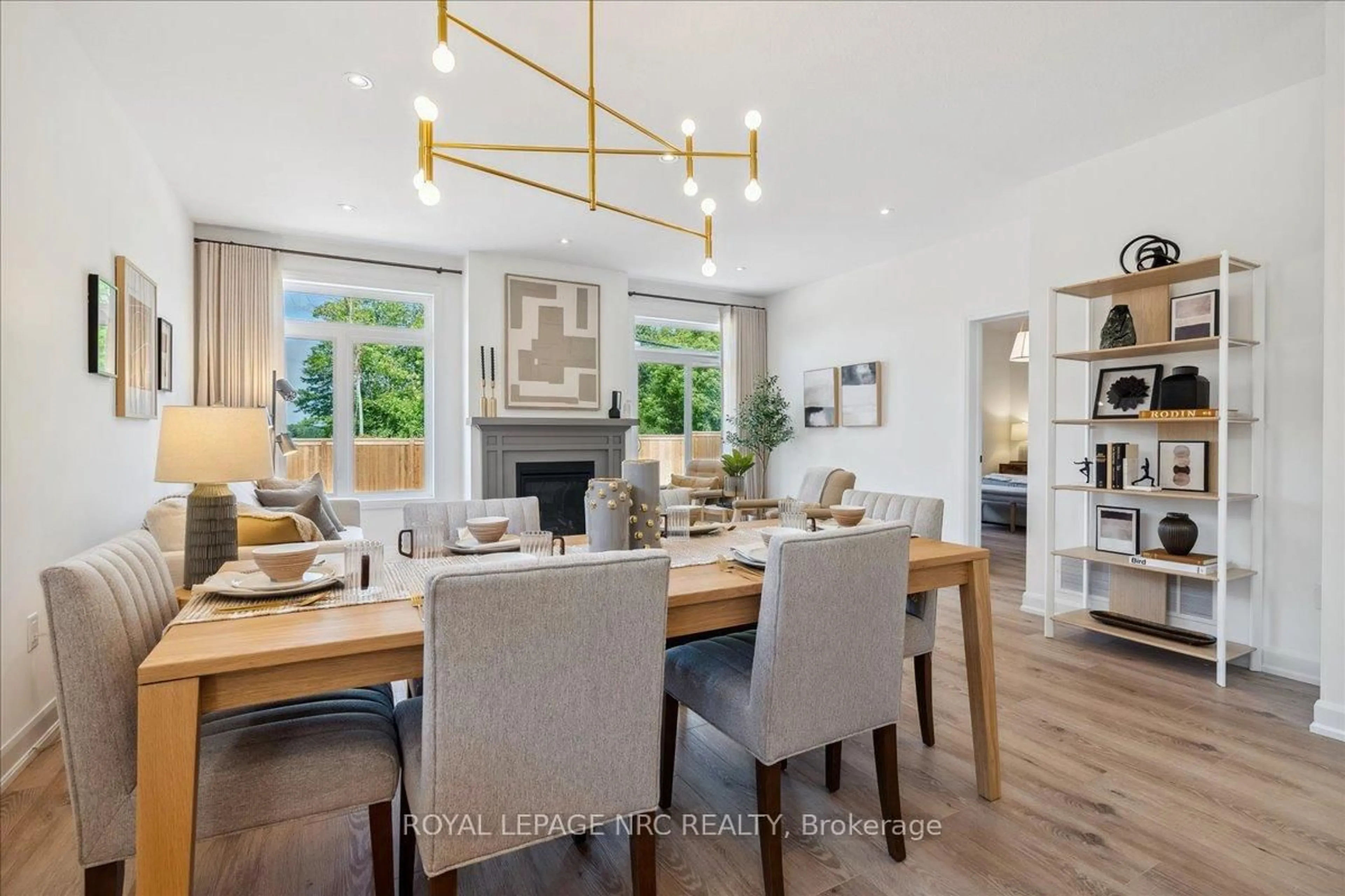 Dining room, wood/laminate floor for 7 BEACHWALK Cres, Fort Erie Ontario L0S 1B0