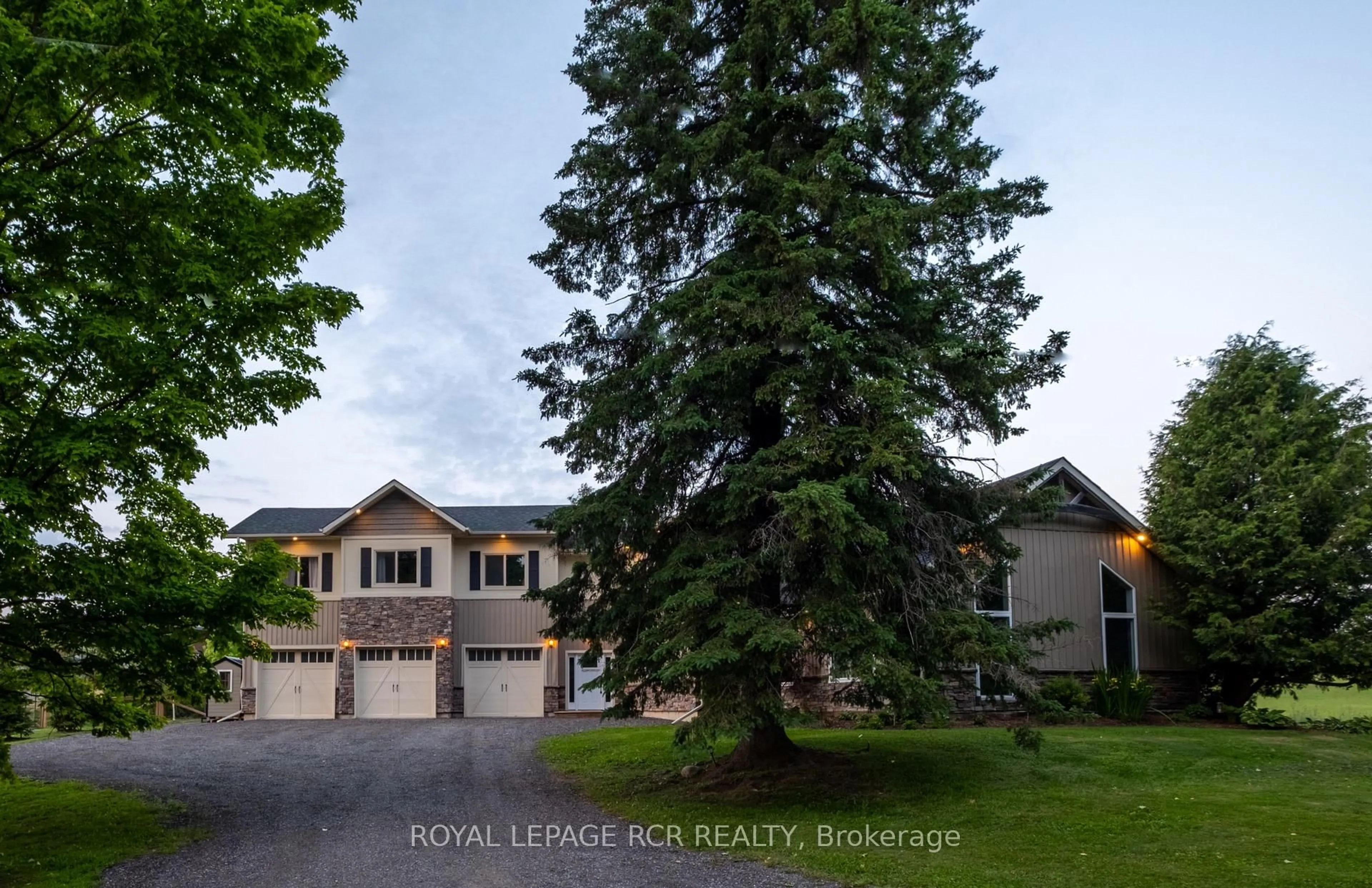 A pic from outside/outdoor area/front of a property/back of a property/a pic from drone, street for 6175 Fourth Line, Erin Ontario L0N 1N0