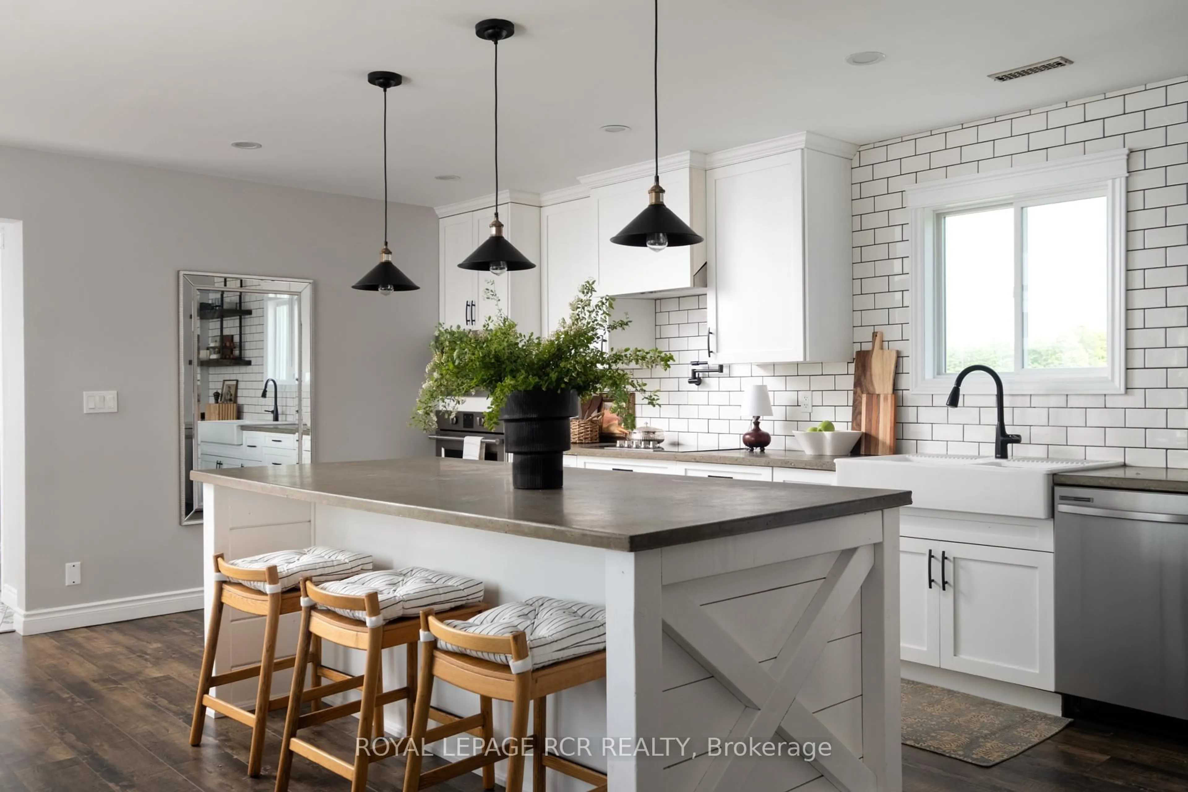Contemporary kitchen, ceramic/tile floor for 6175 Fourth Line, Erin Ontario L0N 1N0