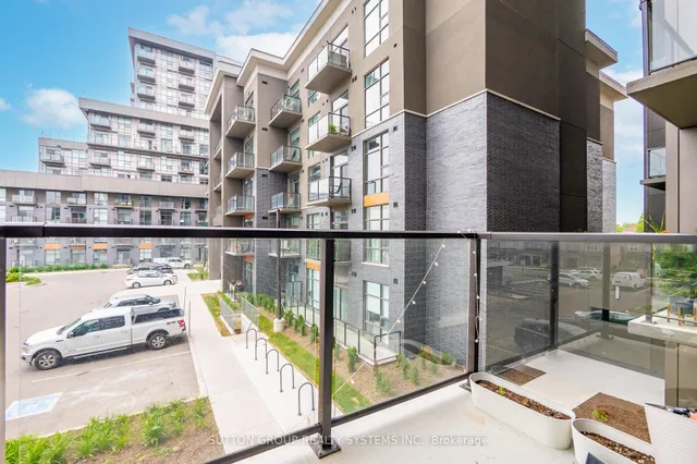 Additional image 11 of 460 Dundas St Unit 231