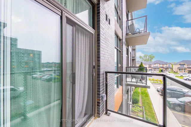 Additional image 9 of 460 Dundas St Unit 231