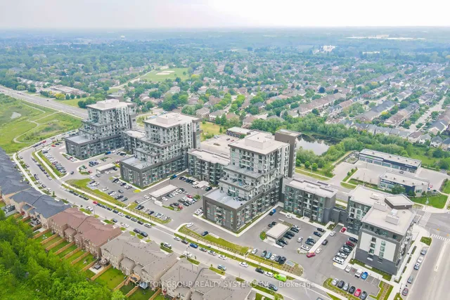 Additional image 38 of 460 Dundas St Unit 231