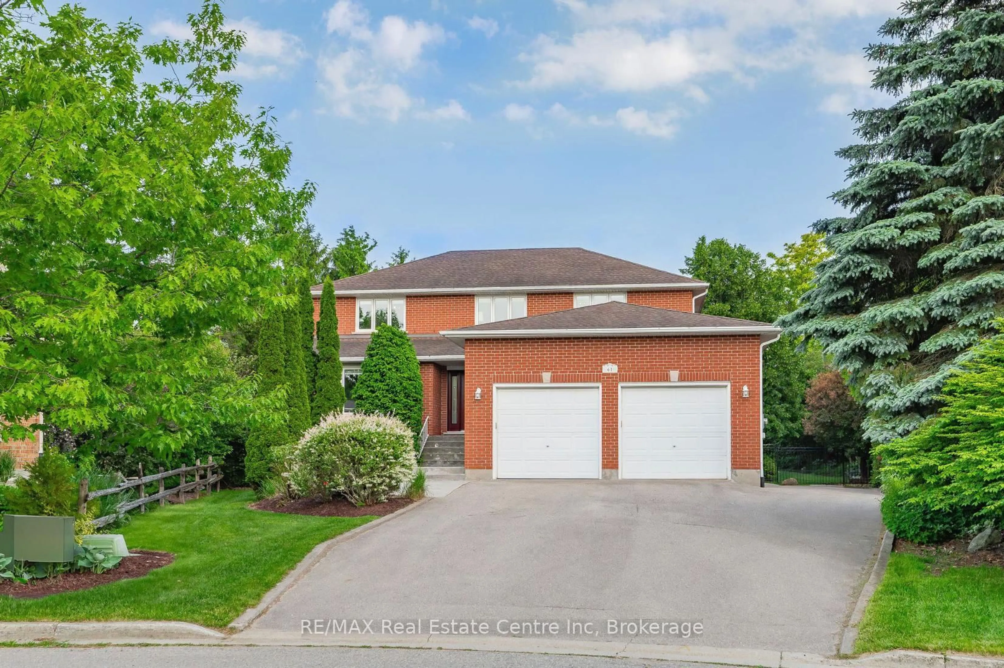 Home with brick exterior material, street for 61 Tanager Dr, Guelph Ontario N1C 1B6