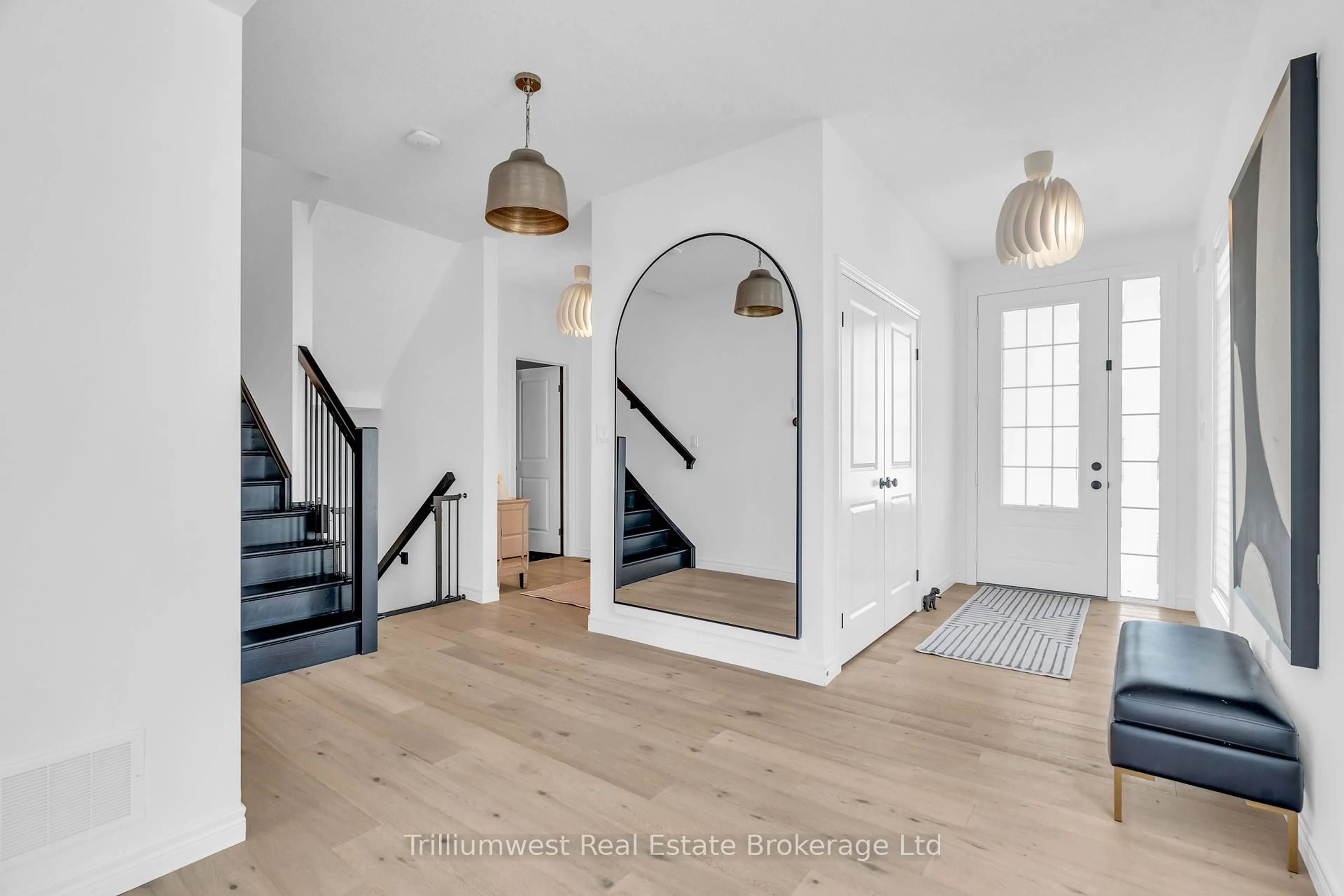 Indoor entryway for 223 Fleming Rd, Guelph Ontario N1E 0K7