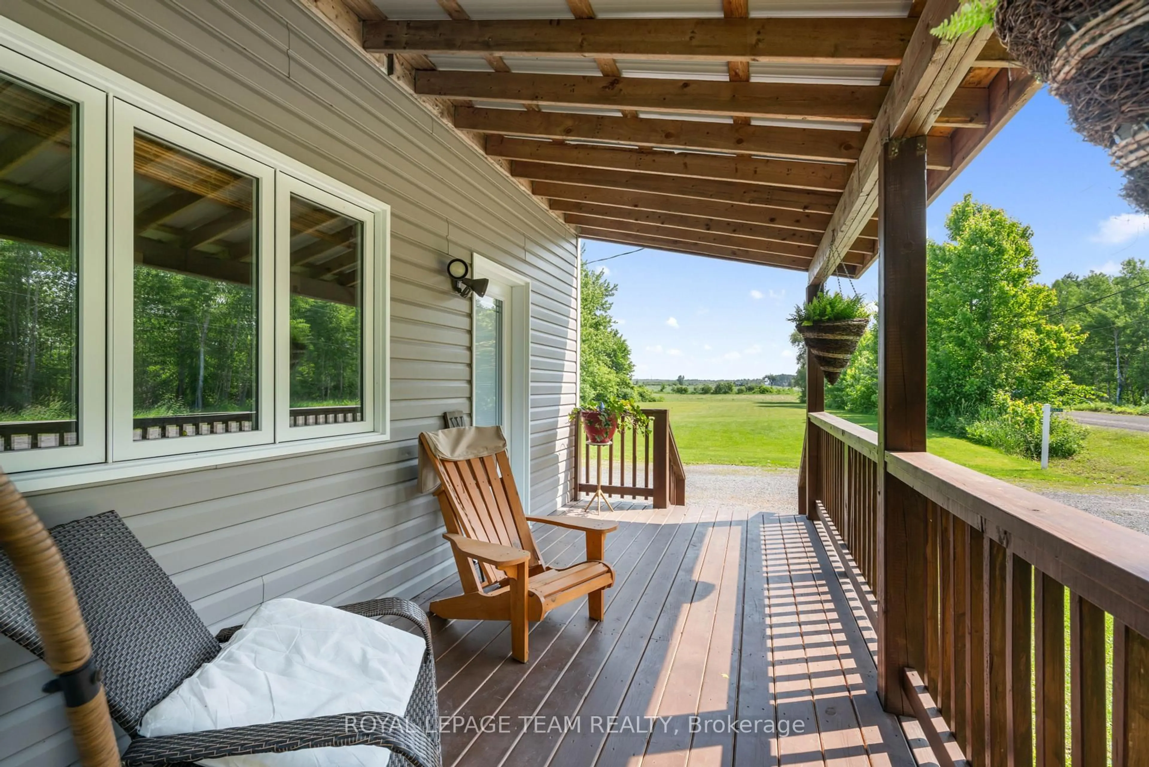 Patio, water/lake/river/ocean view for 15635 Concession 2 3 Rd, North Stormont Ontario K0C 1K0